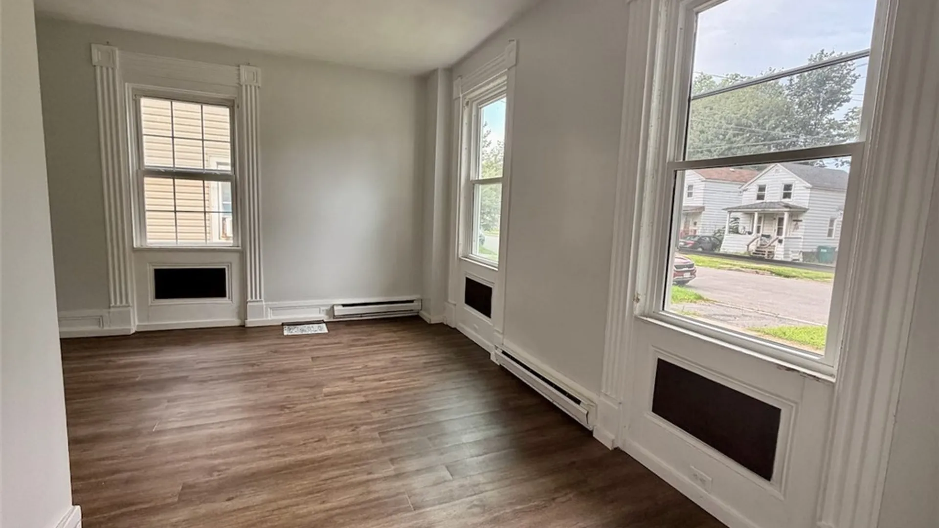 Property at 7 W 9th Street, Oswego, NY 13126 6