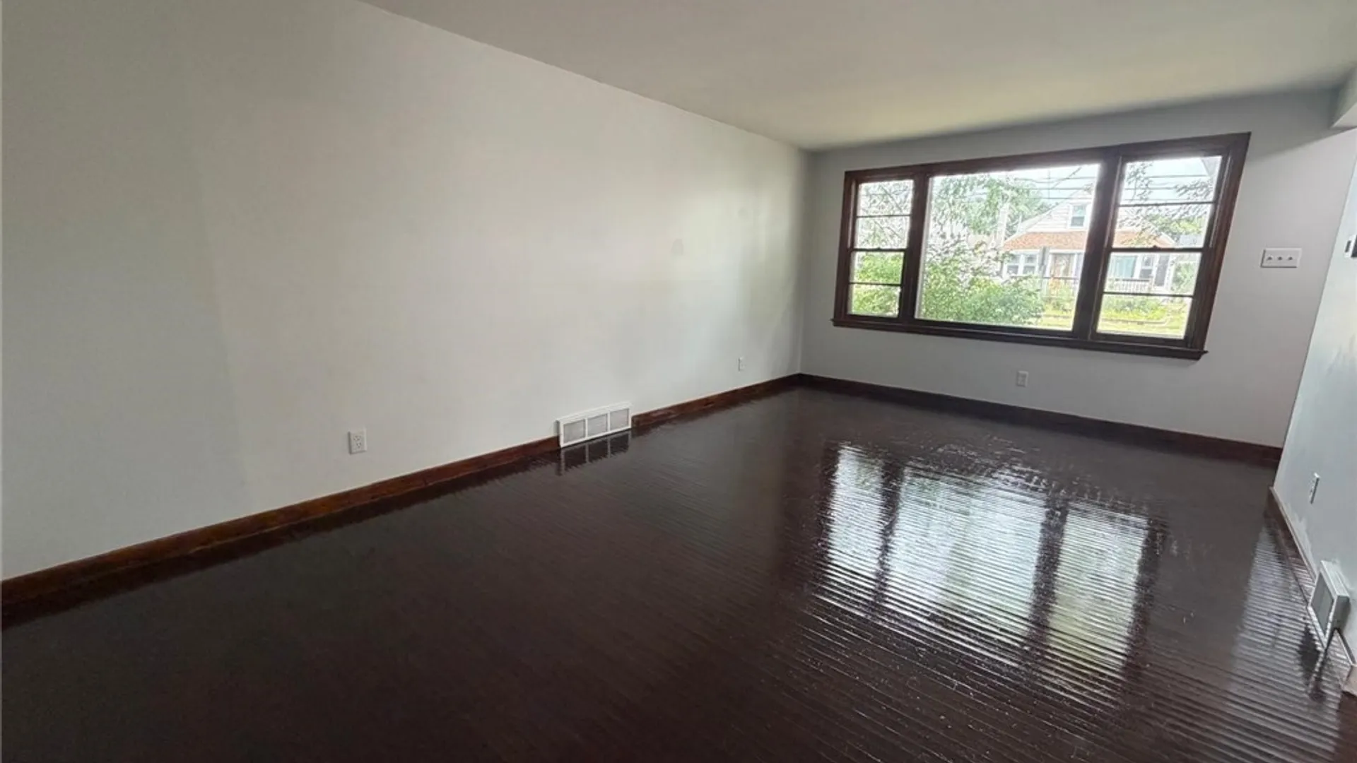Property at 124 Kamper Avenue, Buffalo, NY 14210 6