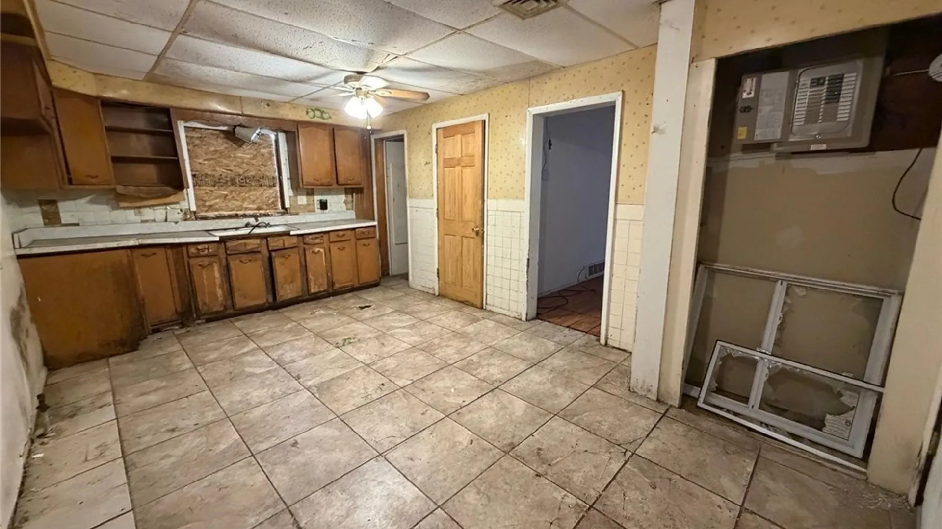 Property at 124 Baitz Avenue, Buffalo, NY 14206 6