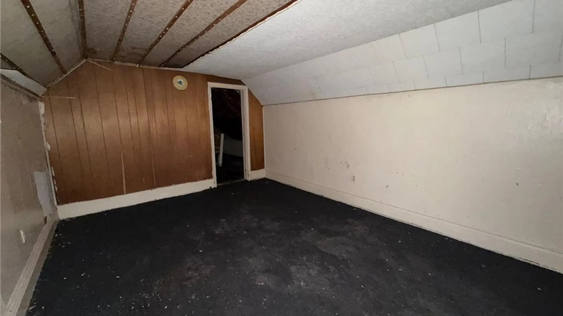 Property at 124 Baitz Avenue, Buffalo, NY 14206 14