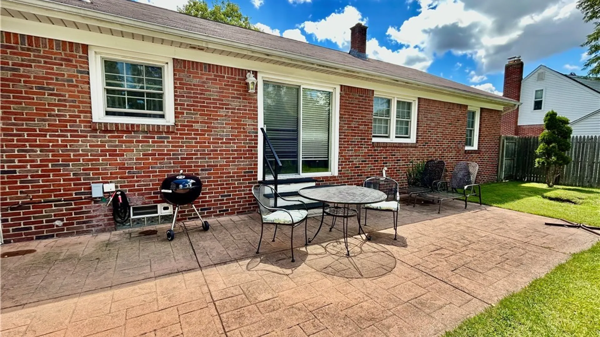Property at 220 Treehaven Road, Cheektowaga, NY 14215 30