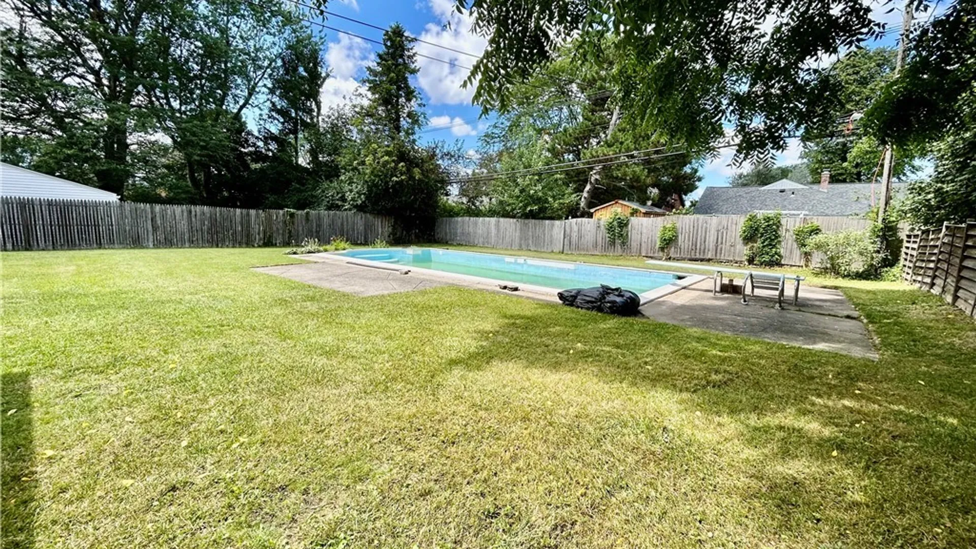 Property at 220 Treehaven Road, Cheektowaga, NY 14215 33