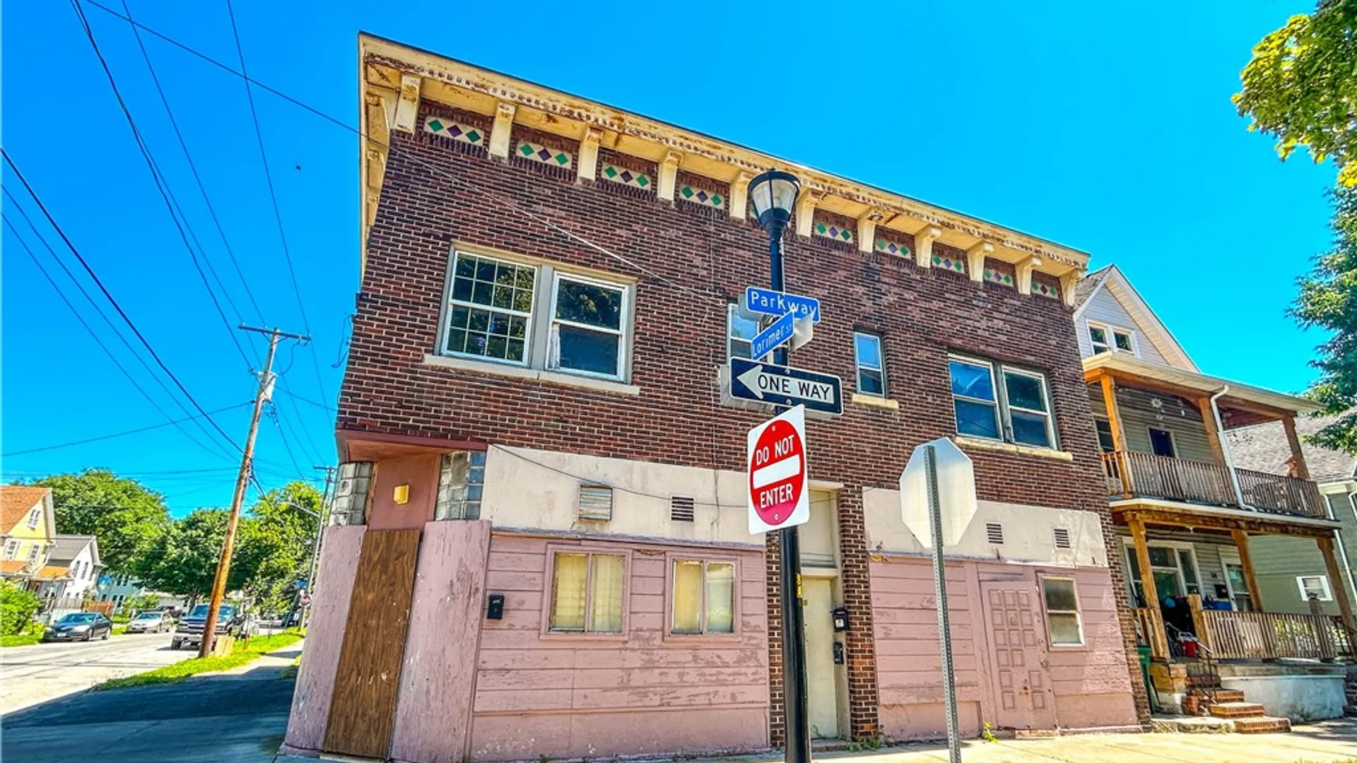 Property at 118-122 Parkway, Rochester, NY 14608 3