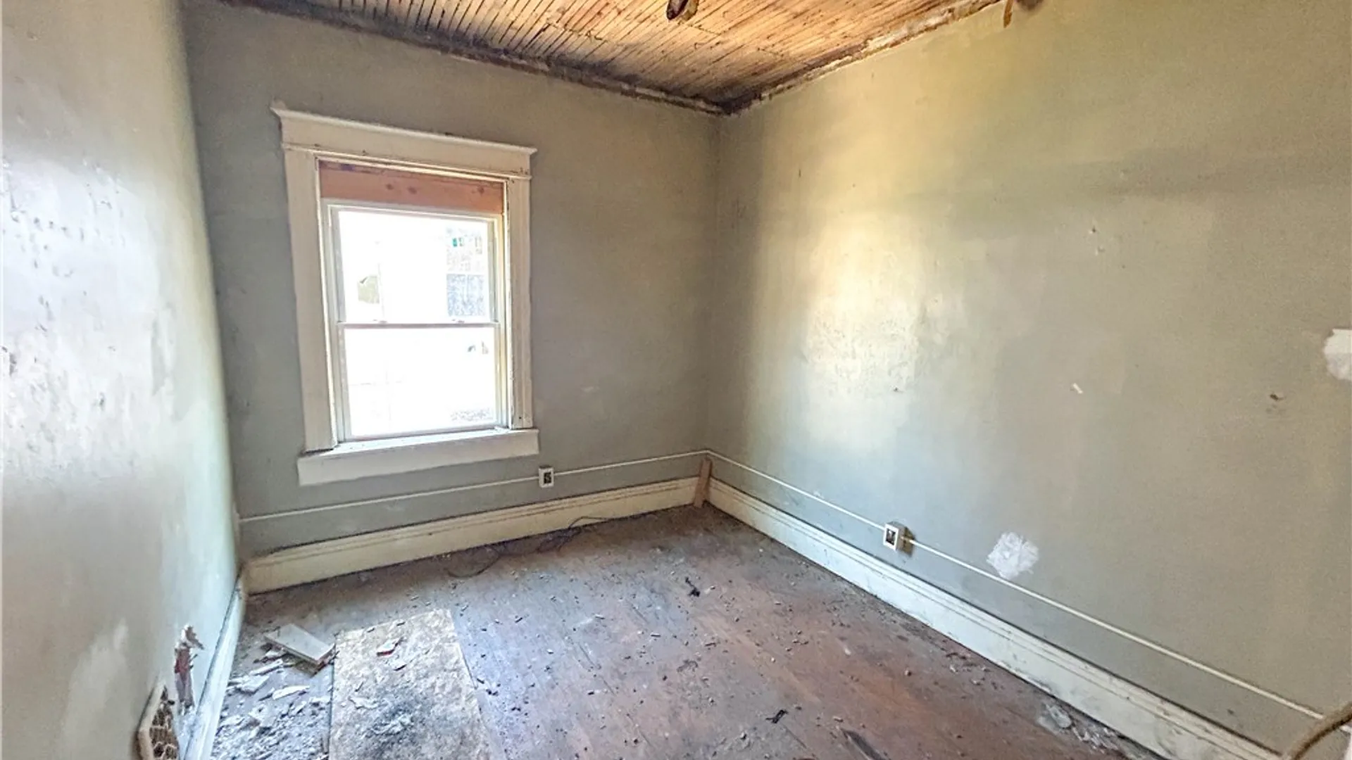 Property at 118-122 Parkway, Rochester, NY 14608 6