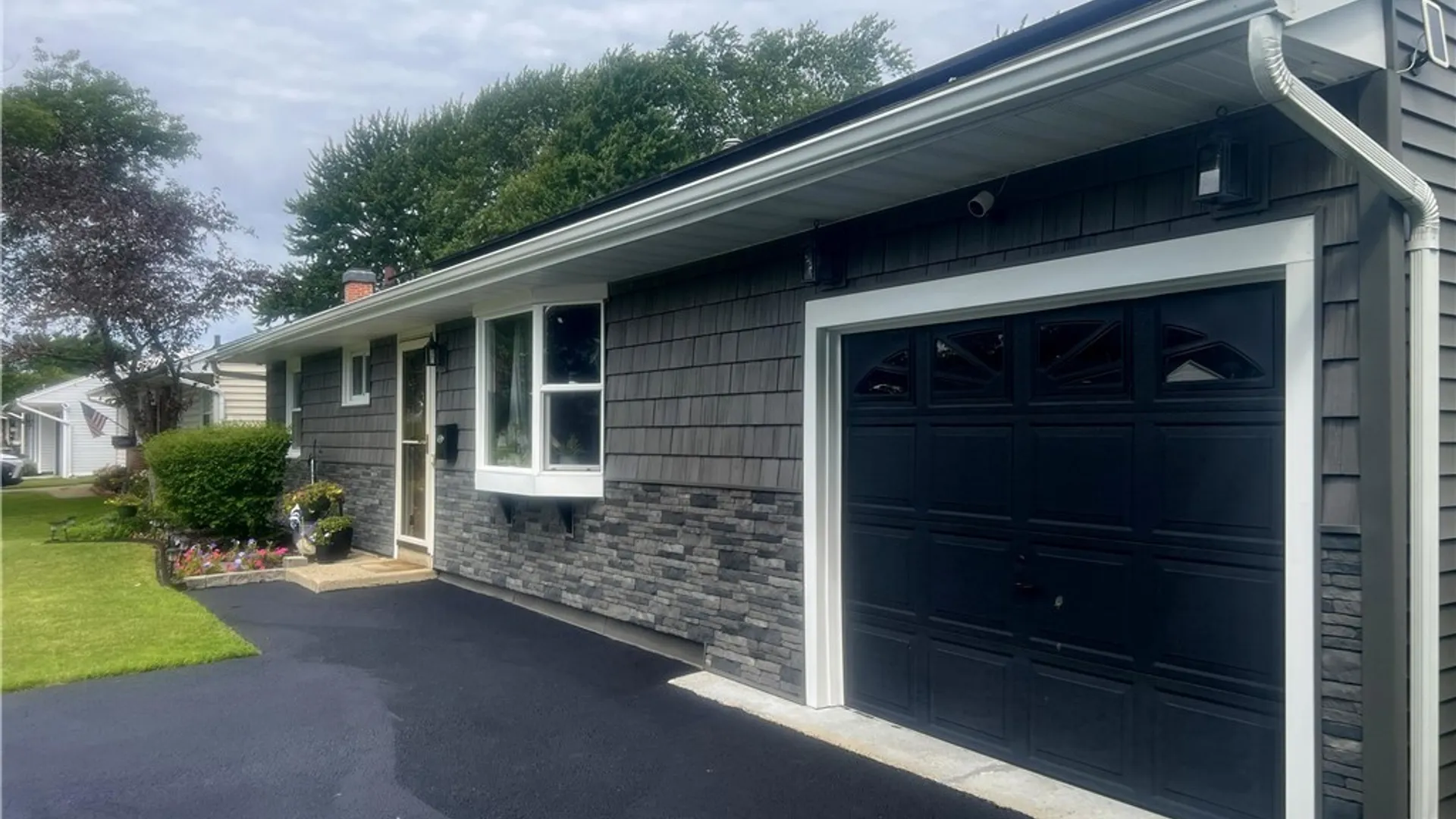 Property at 1674 Leah Drive, North Tonawanda, NY 14120 5