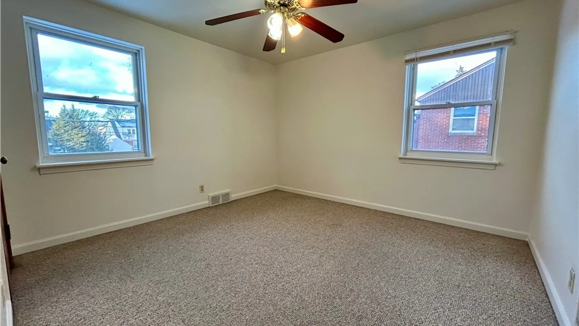 Property at 52 Mckinley Parkway, Buffalo, NY 14220 9