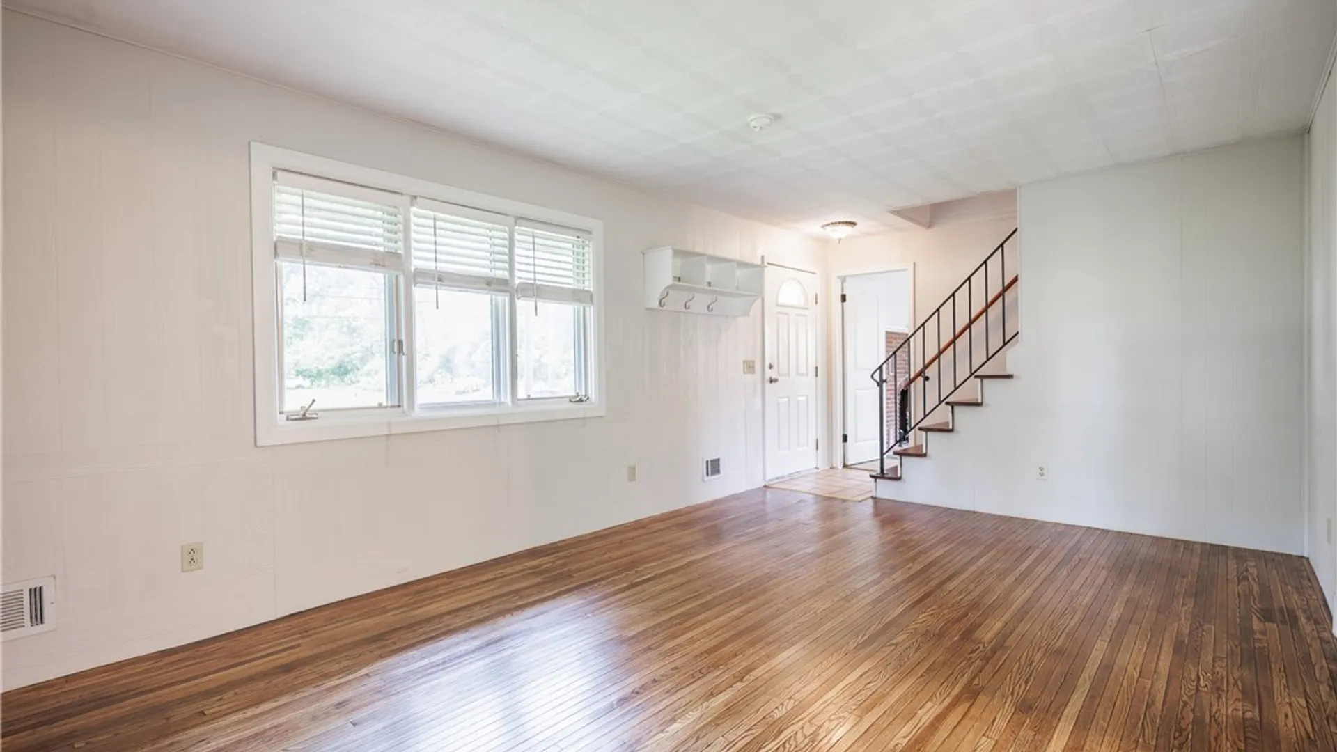 Property at 26 Clearview Avenue, Parma, NY 14468 41
