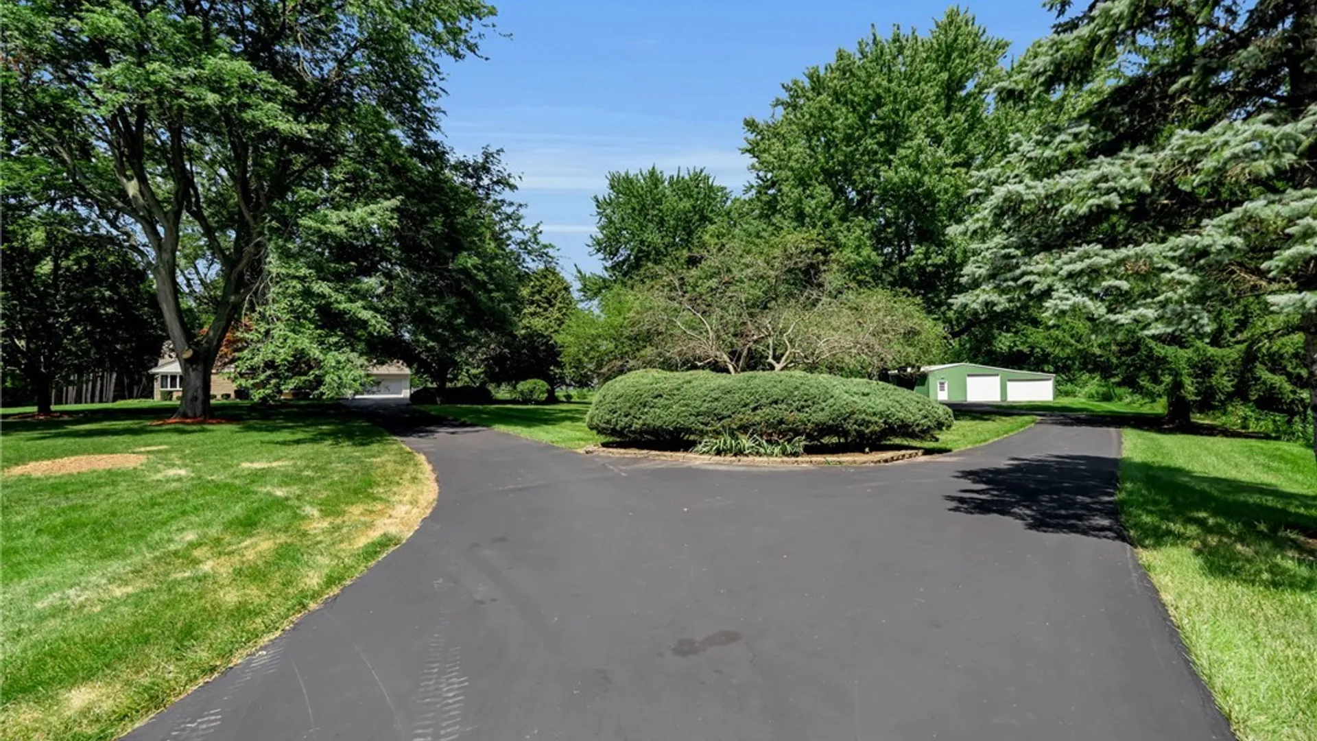 Property at 2717 New Road, Wilson, NY 14131 3