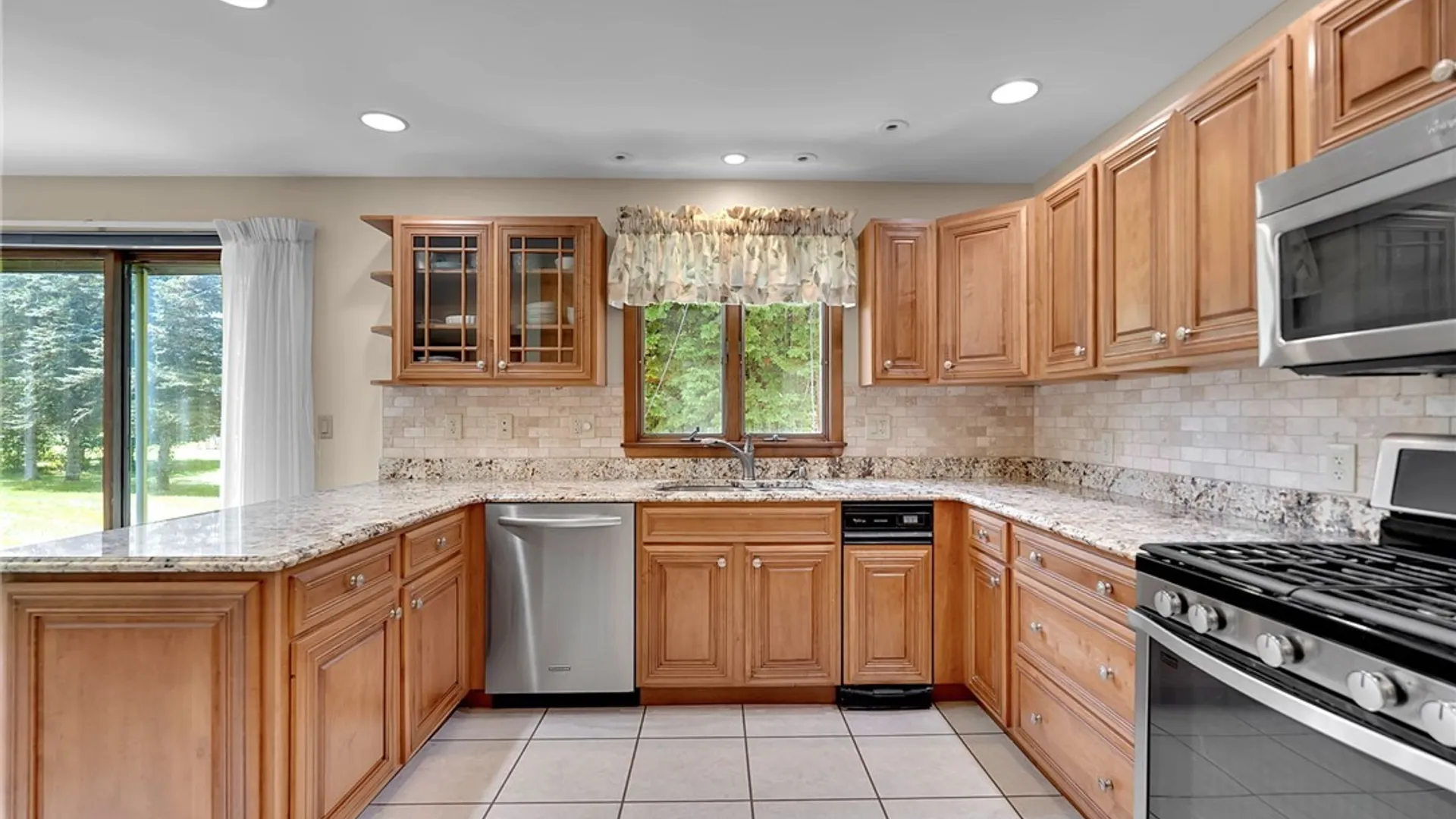 Property at 2717 New Road, Wilson, NY 14131 16