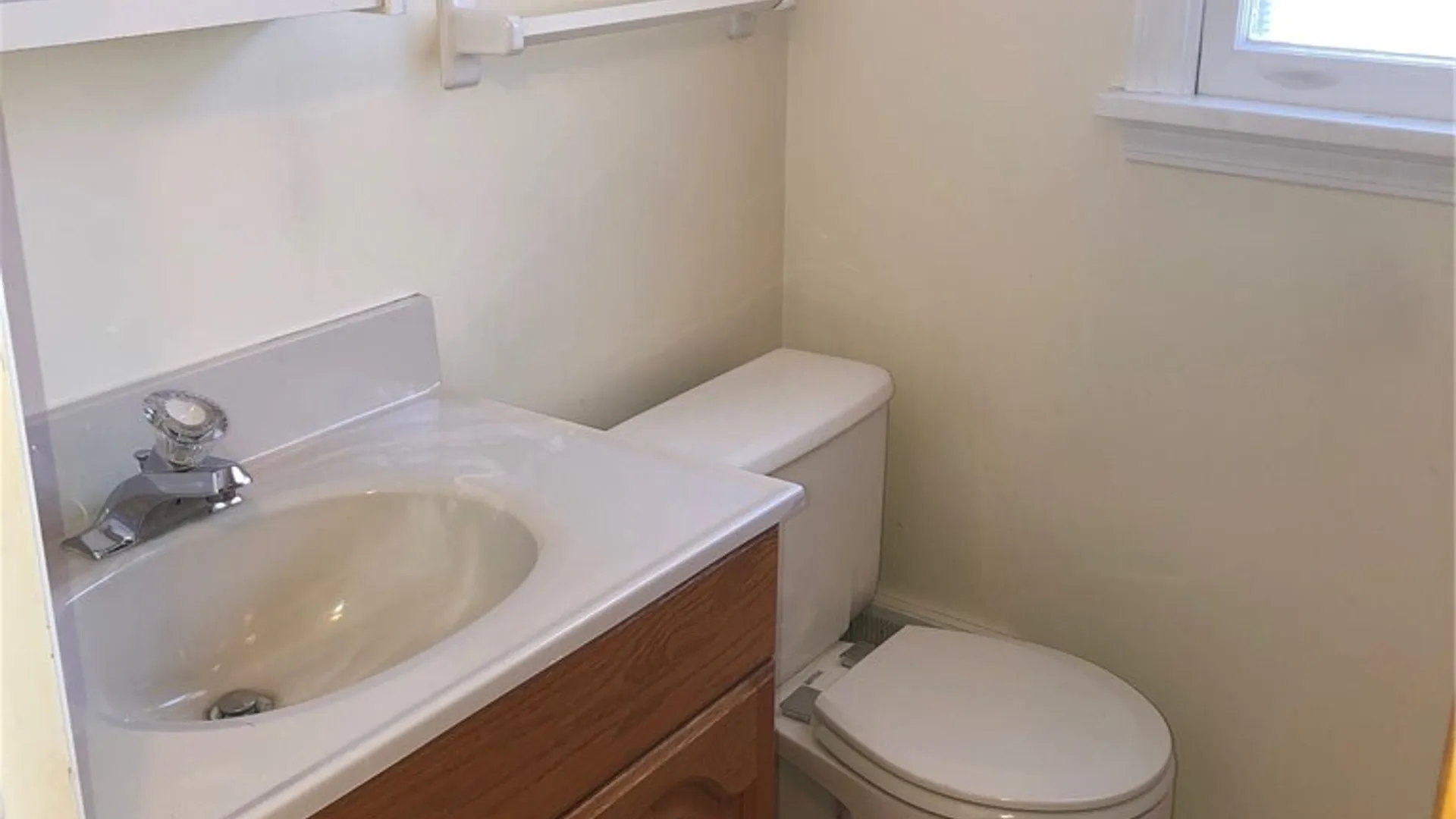 Property at 214 E Spruce Street, East Rochester, NY 14445 19