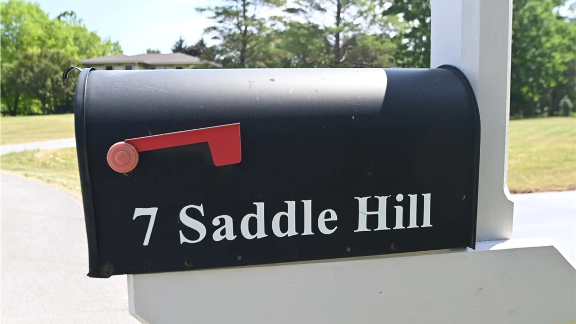 Property at 7 Saddle Hill, Mendon, NY 14472 5