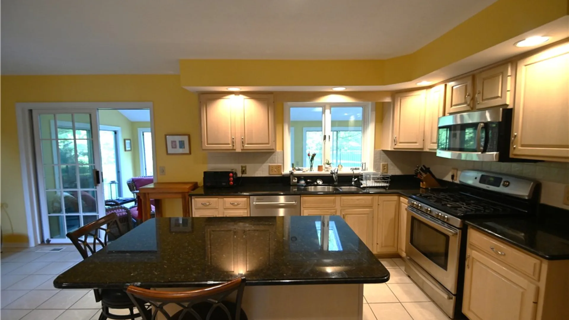 Property at 7 Saddle Hill, Mendon, NY 14472 8