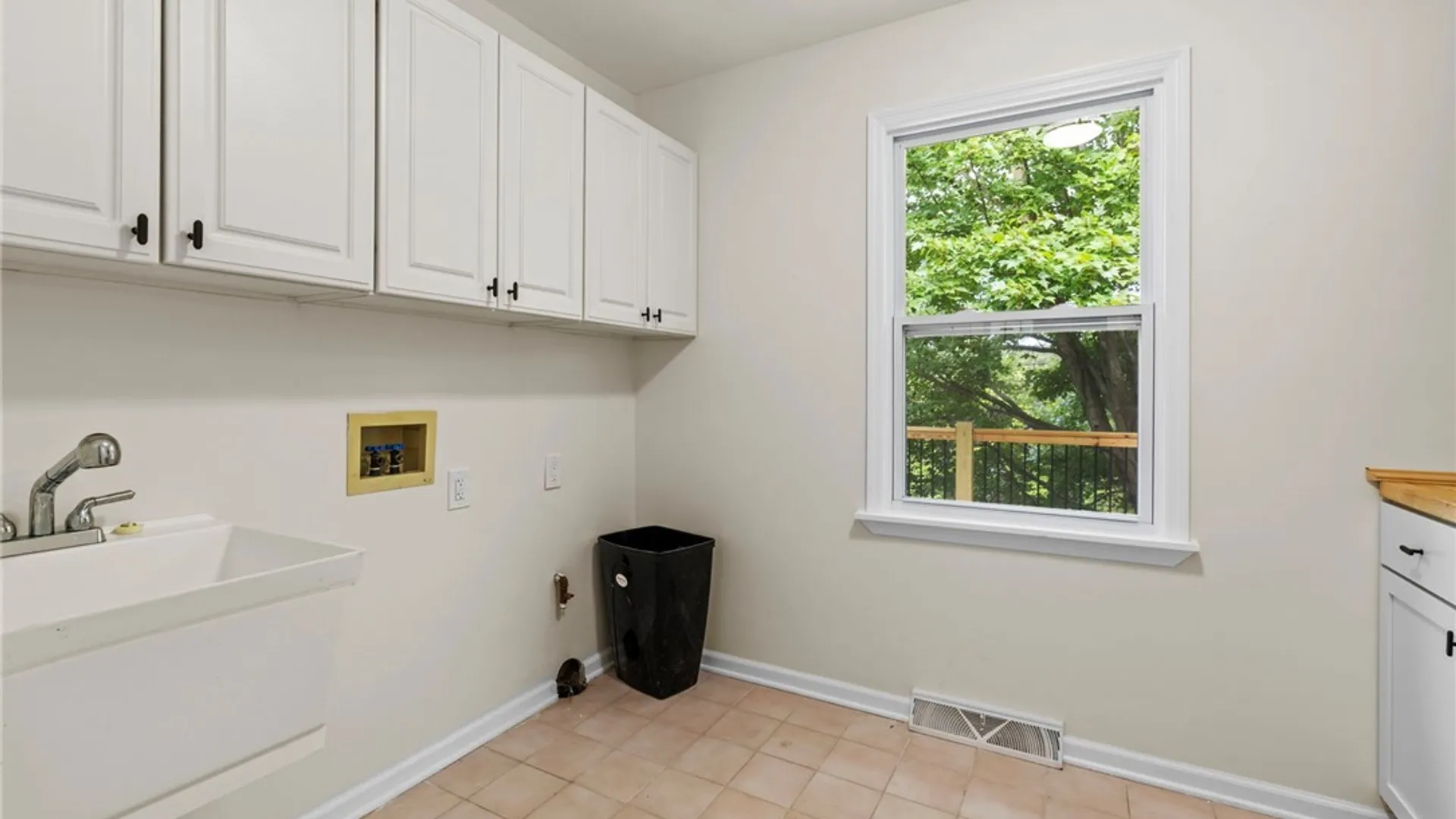 Property at 102 Smoke Rise Drive, Camillus, NY 13031 29