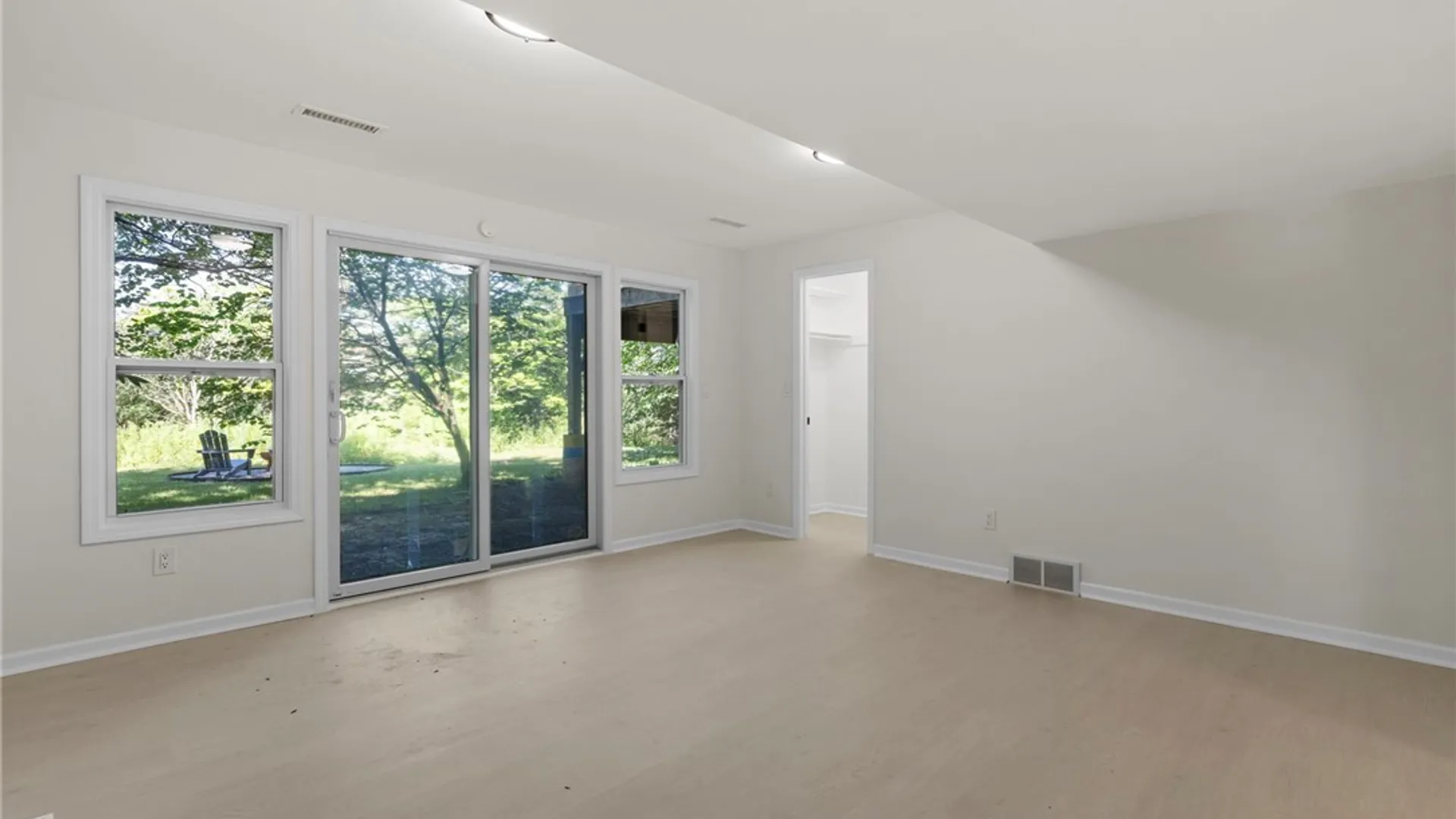 Property at 102 Smoke Rise Drive, Camillus, NY 13031 25