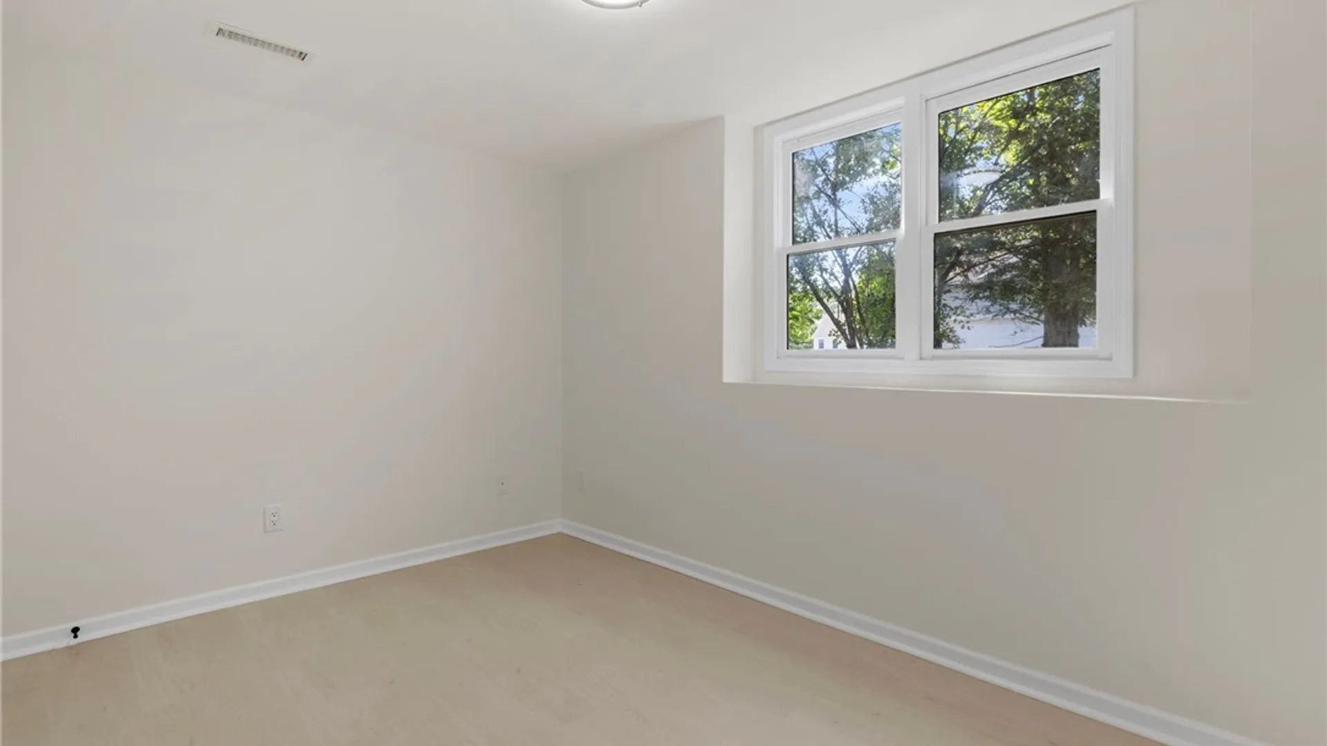 Property at 102 Smoke Rise Drive, Camillus, NY 13031 32