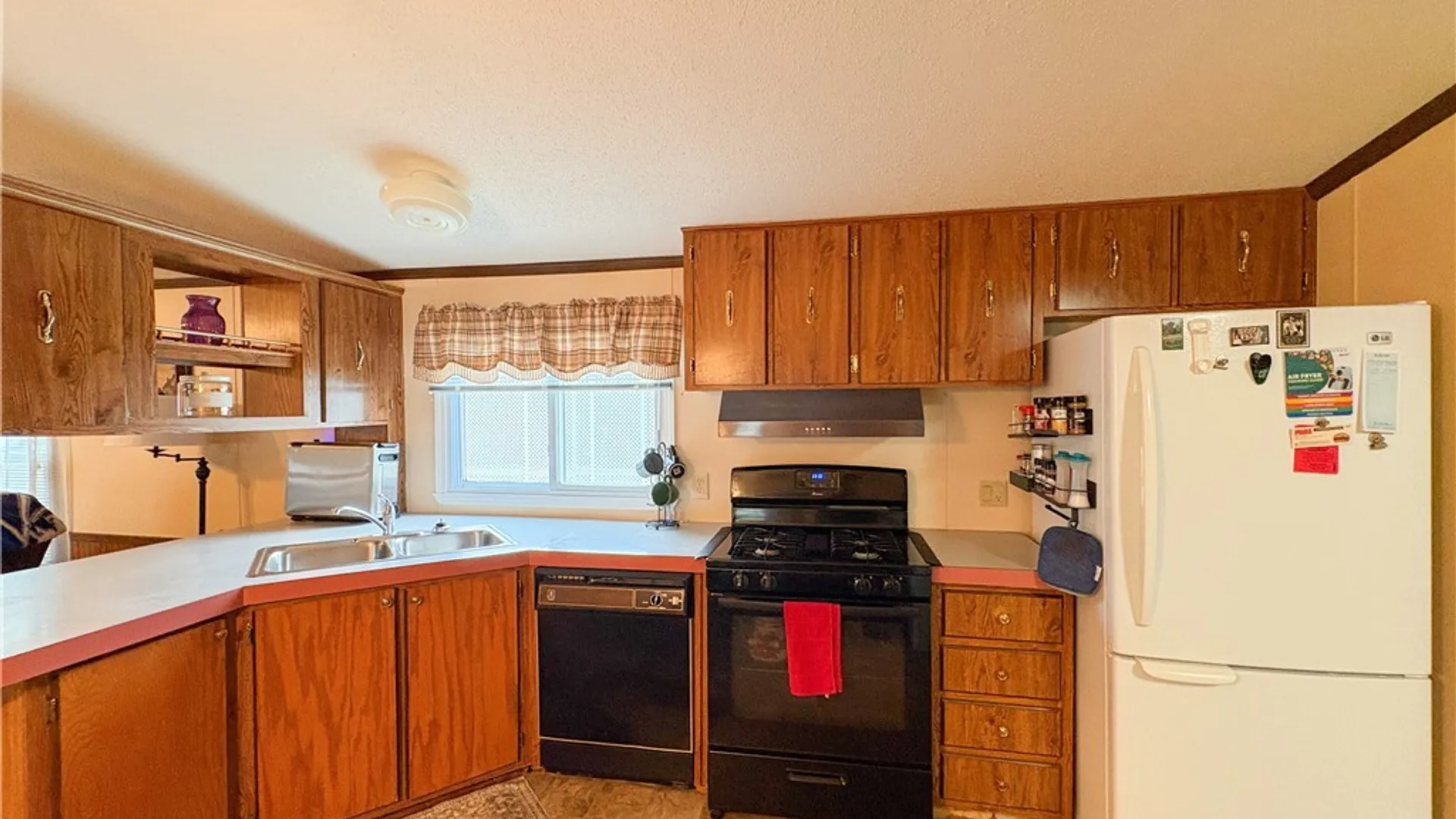 Property at 5066 Clinton, Batavia, NY 14020 11