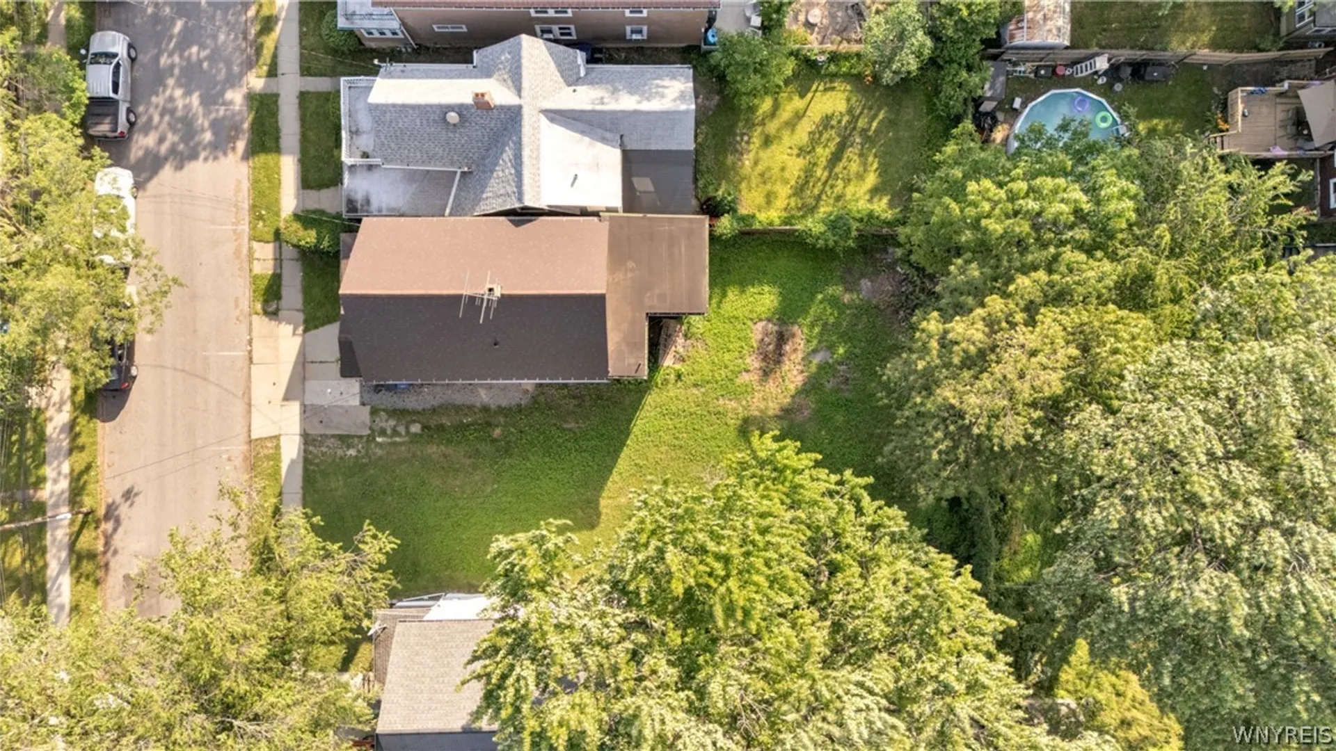 Property at 132 Royal Avenue, Buffalo, NY 14207 34