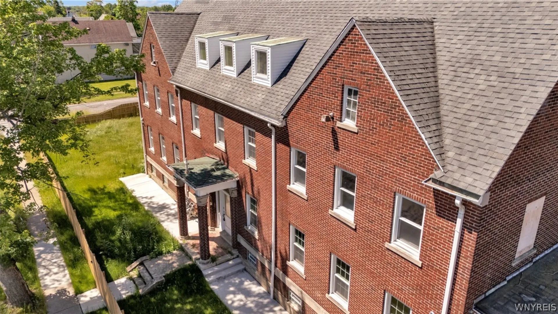 Property at 228 Brinkman Avenue, Buffalo, NY 14211 4