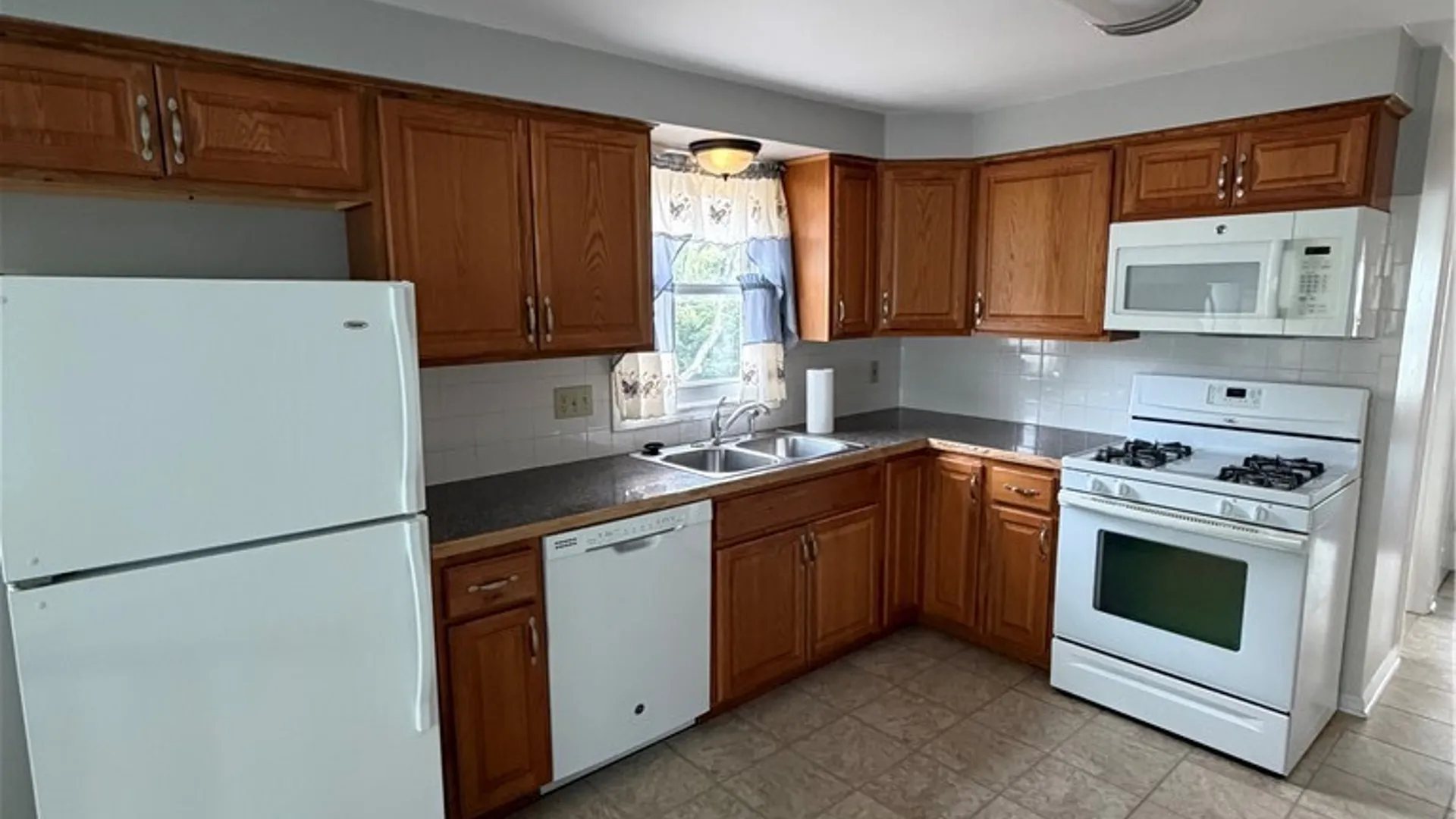 Property at 61 Chatsworth Avenue, Tonawanda, NY 14217 18