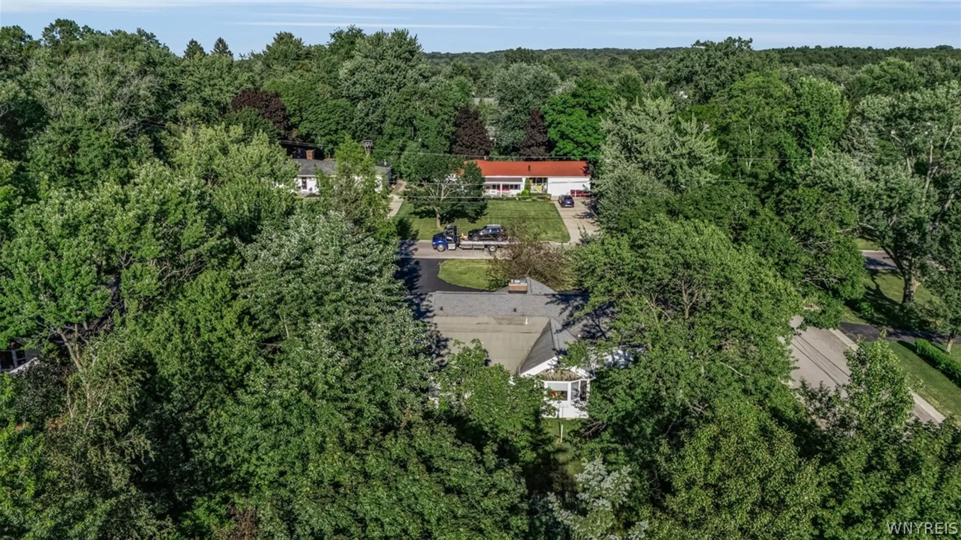 Property at 16 South Lane, Orchard Park, NY 14127 42