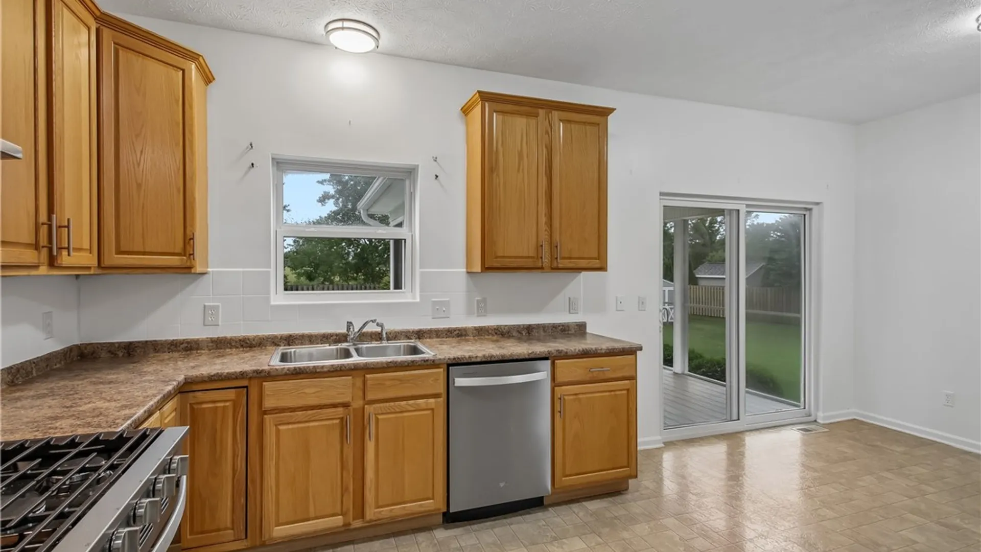 Property at 5704 Yanni Ct, Avon, NY 14414 11