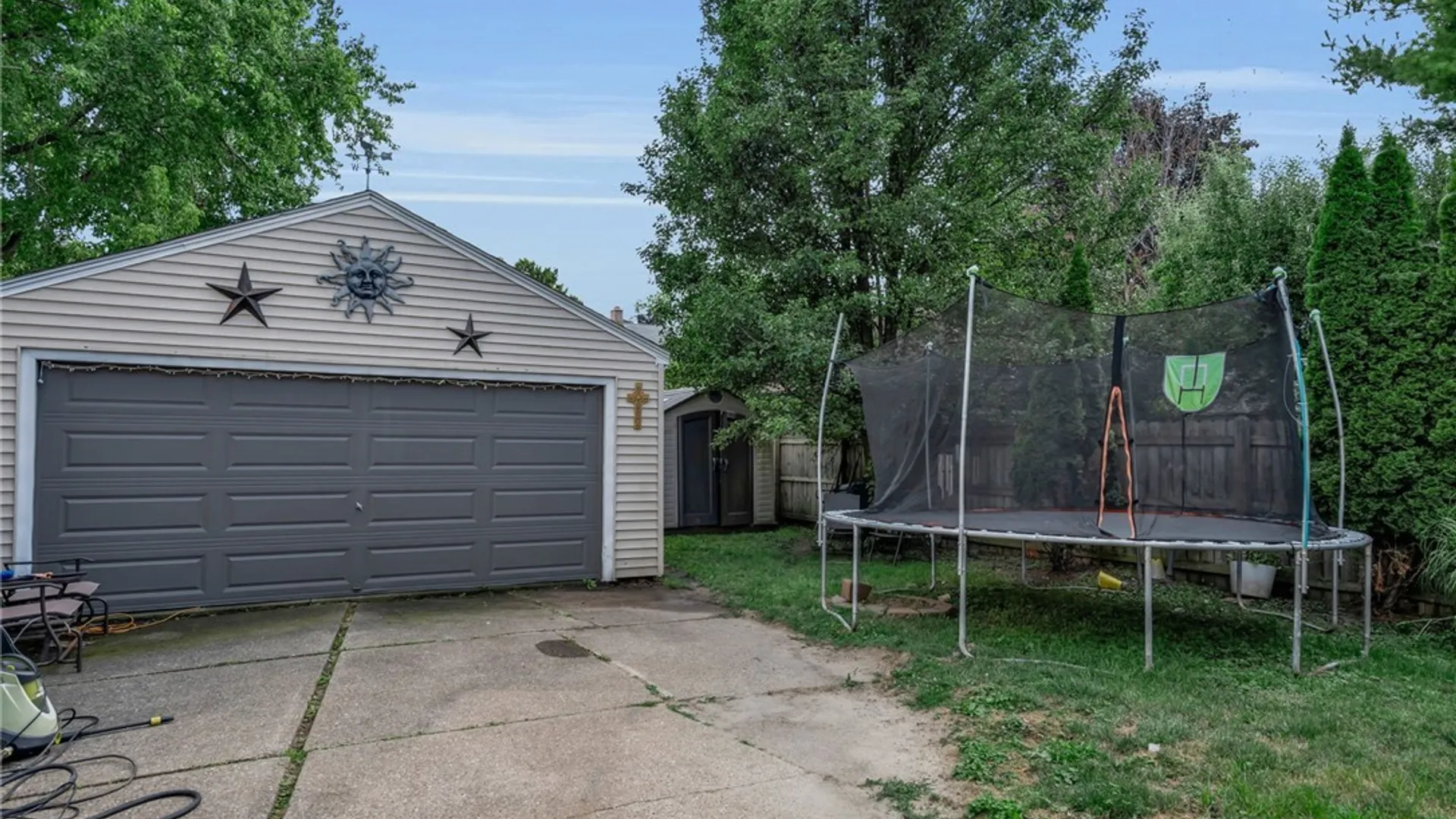 Property at 117 Richfield Avenue, Buffalo, NY 14220 5