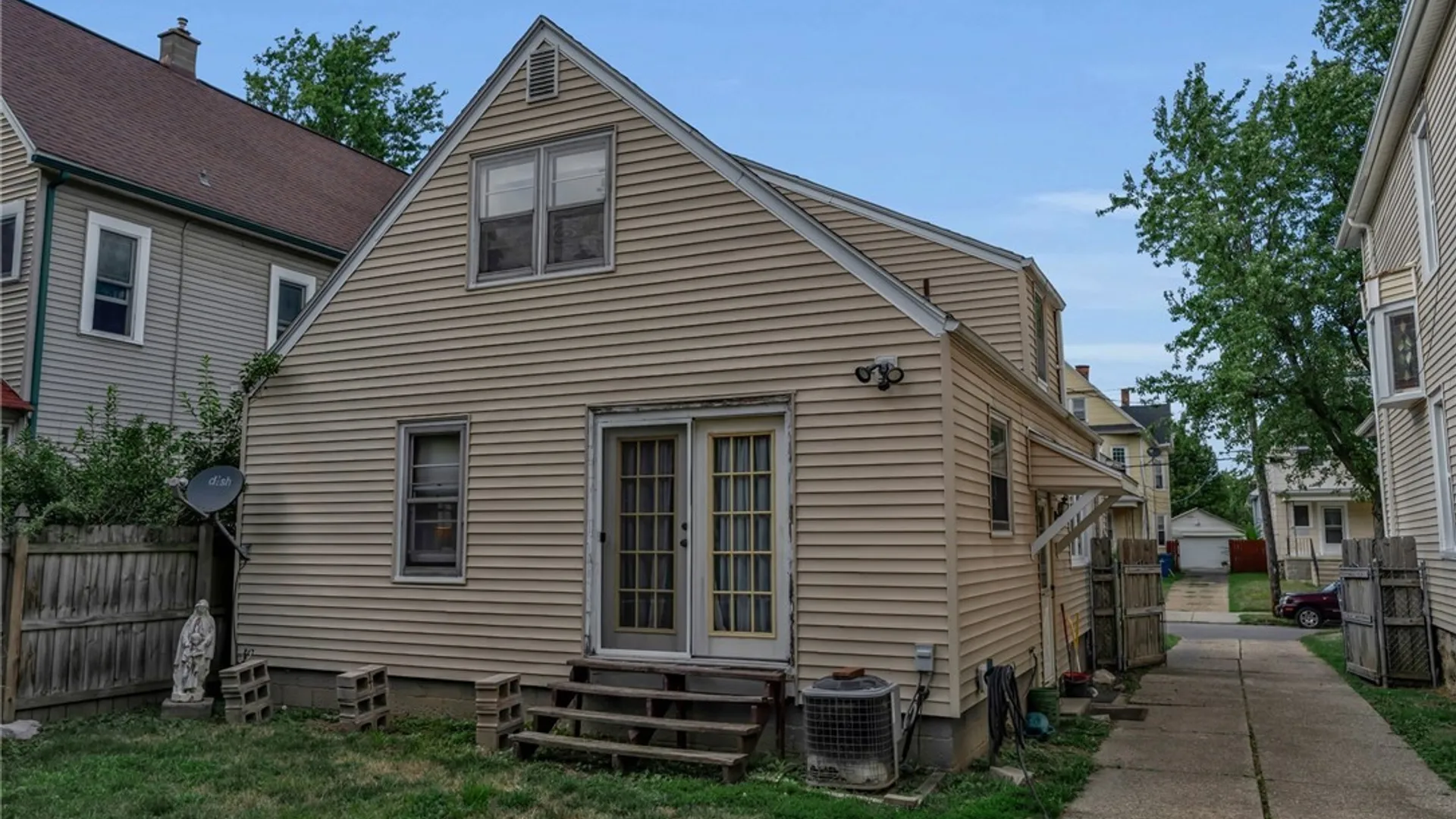 Property at 117 Richfield Avenue, Buffalo, NY 14220 6