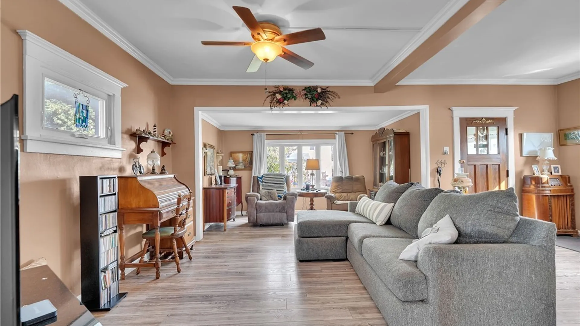 Property at 18 Robins Street, Buffalo, NY 14220 13
