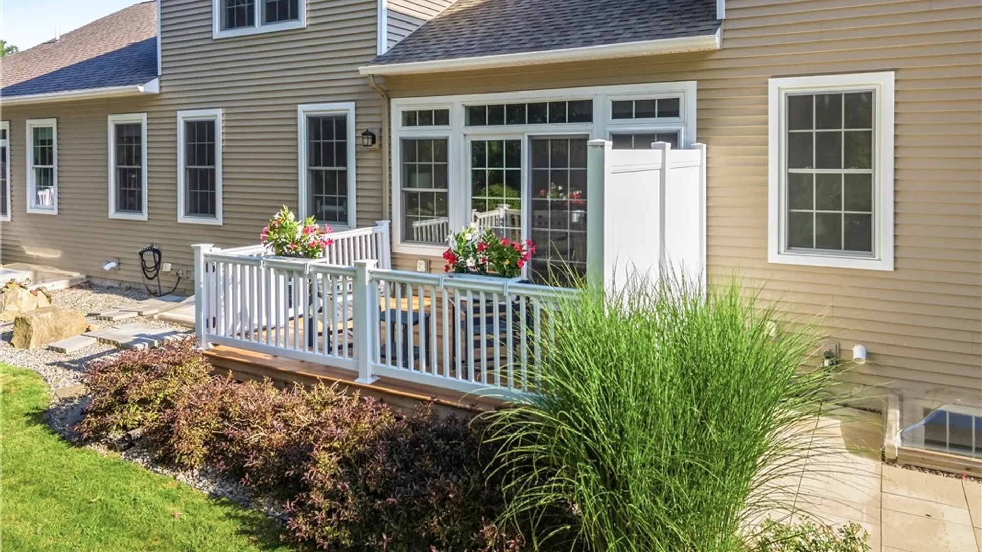 Property at 4525 Lauder Lane, Skaneateles, NY 13152 24