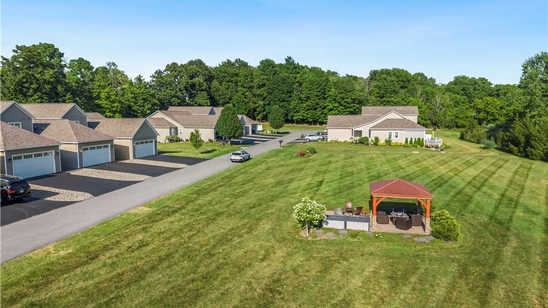 Property at 4525 Lauder Lane, Skaneateles, NY 13152 26