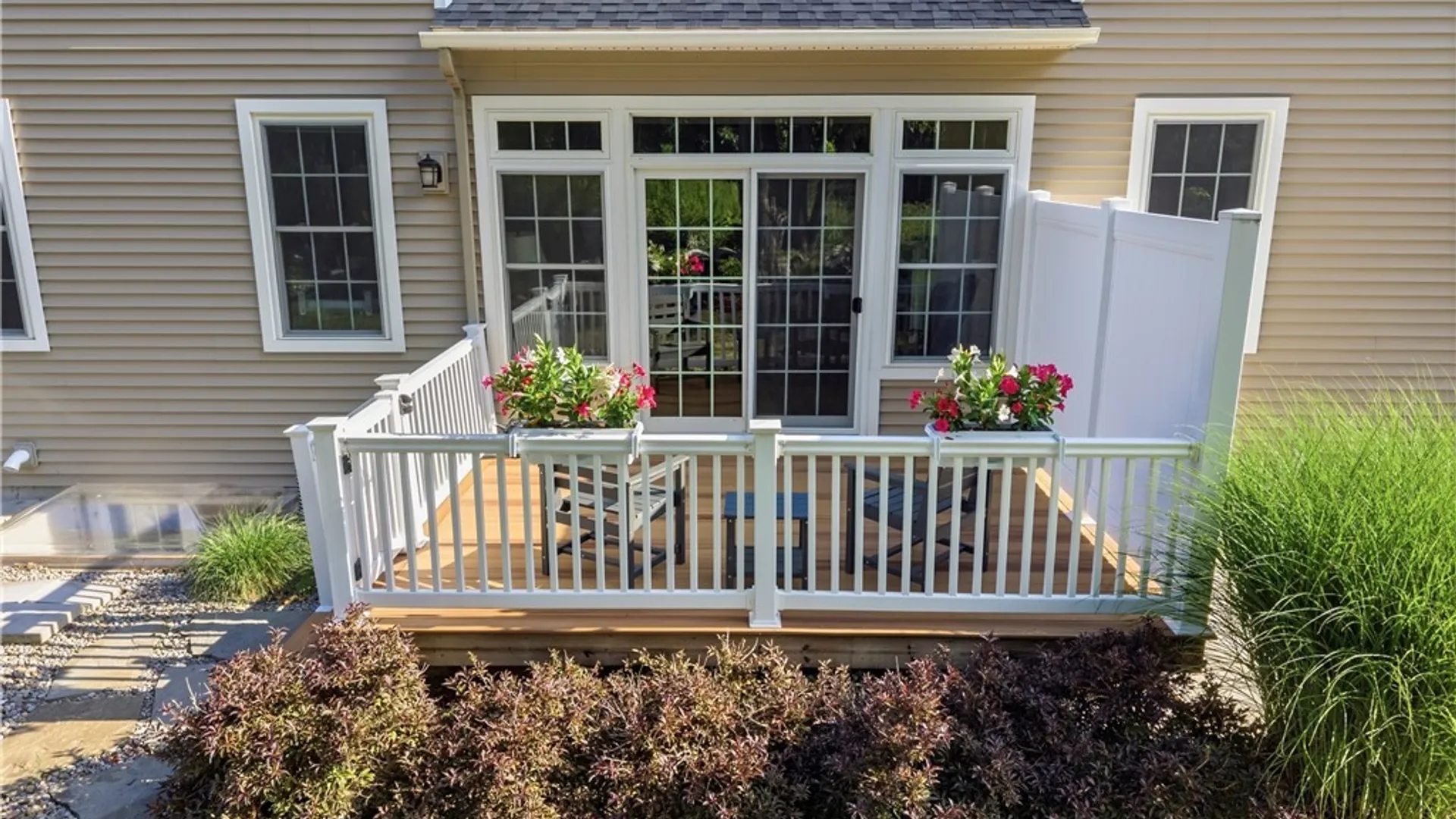Property at 4525 Lauder Lane, Skaneateles, NY 13152 4