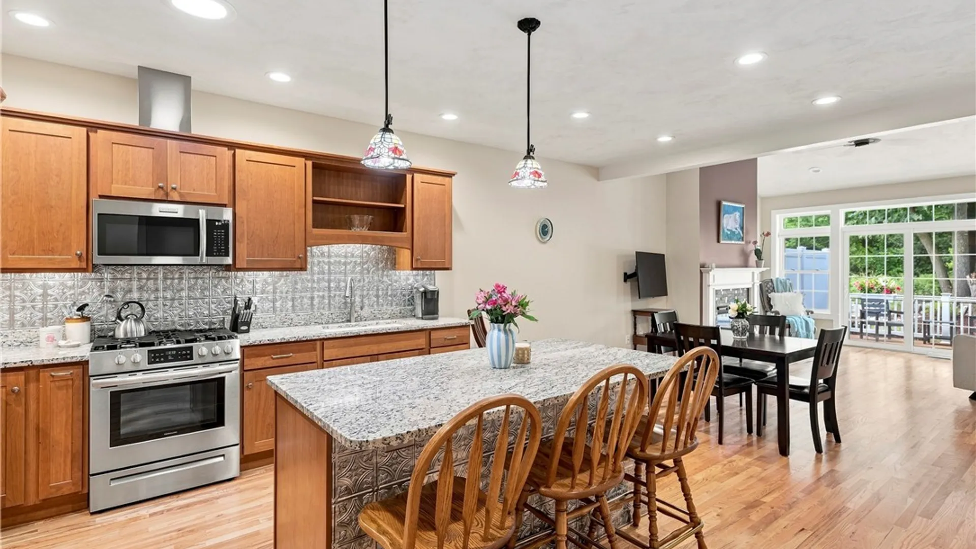 Property at 4525 Lauder Lane, Skaneateles, NY 13152 7