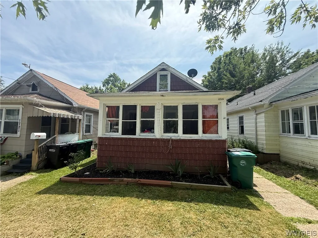 Property at 1719 North Avenue, Niagara Falls, NY 14305