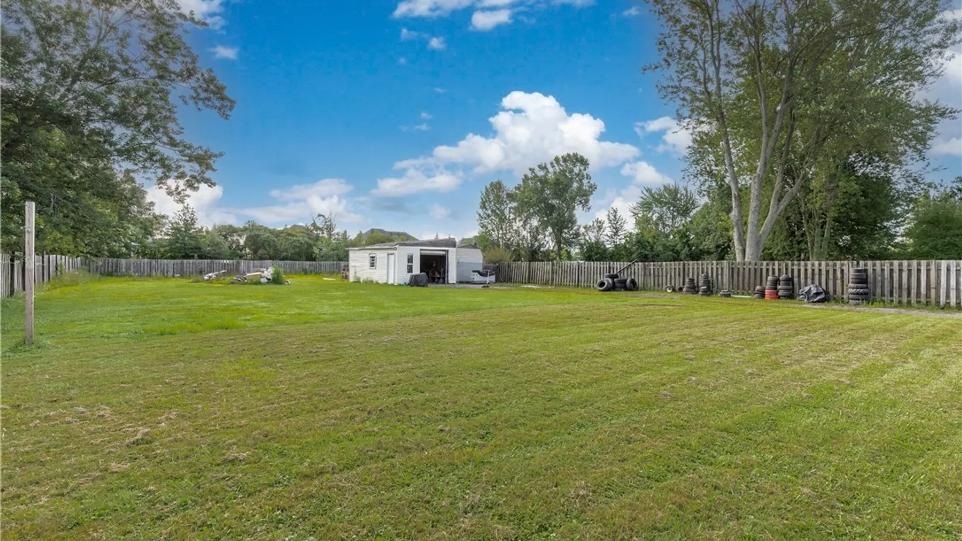 Property at 7267 Bear Ridge Rd, Pendleton, NY 14120 4