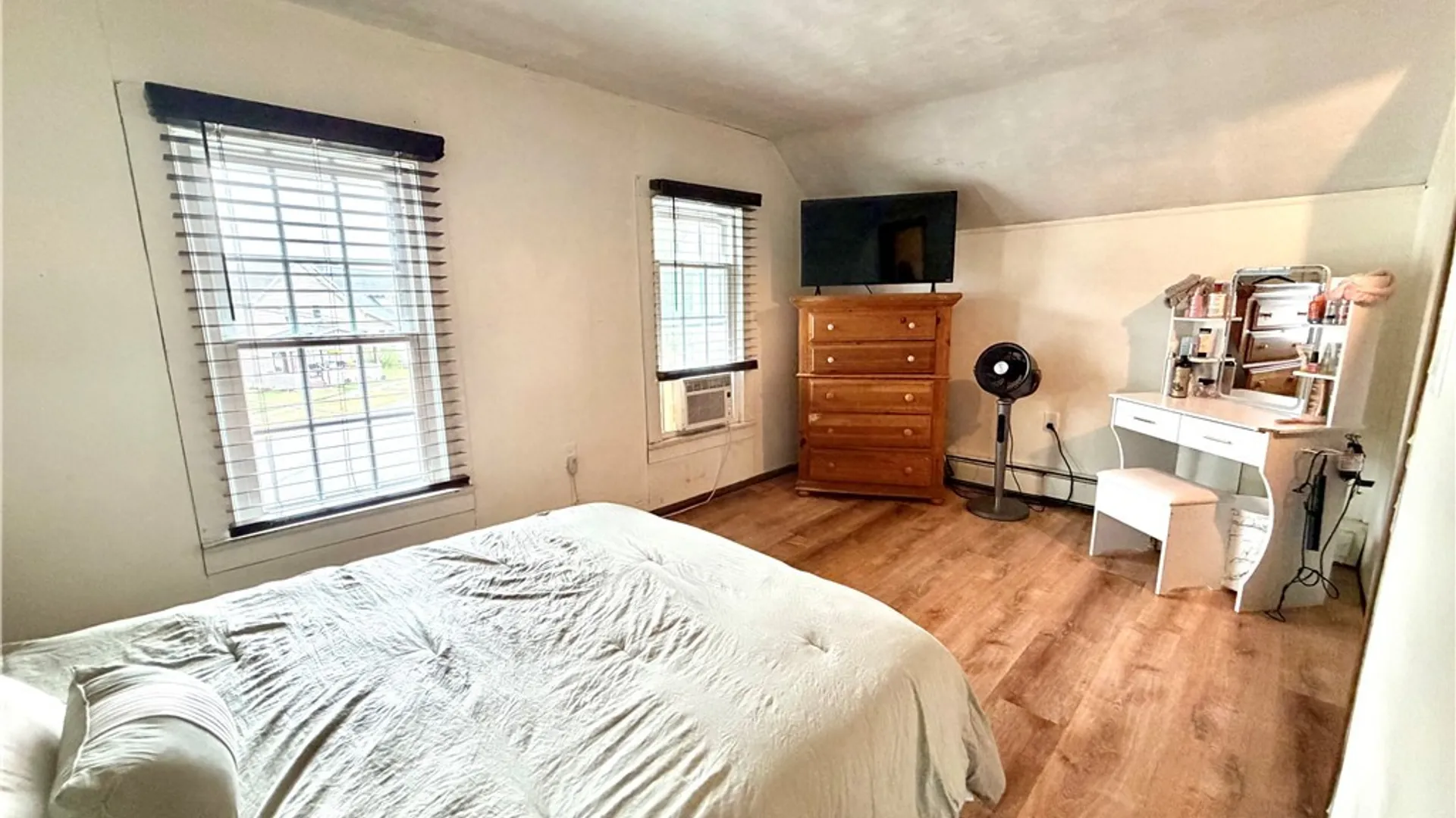 Property at 23 N Roberts Road, Dunkirk, NY 14048 16
