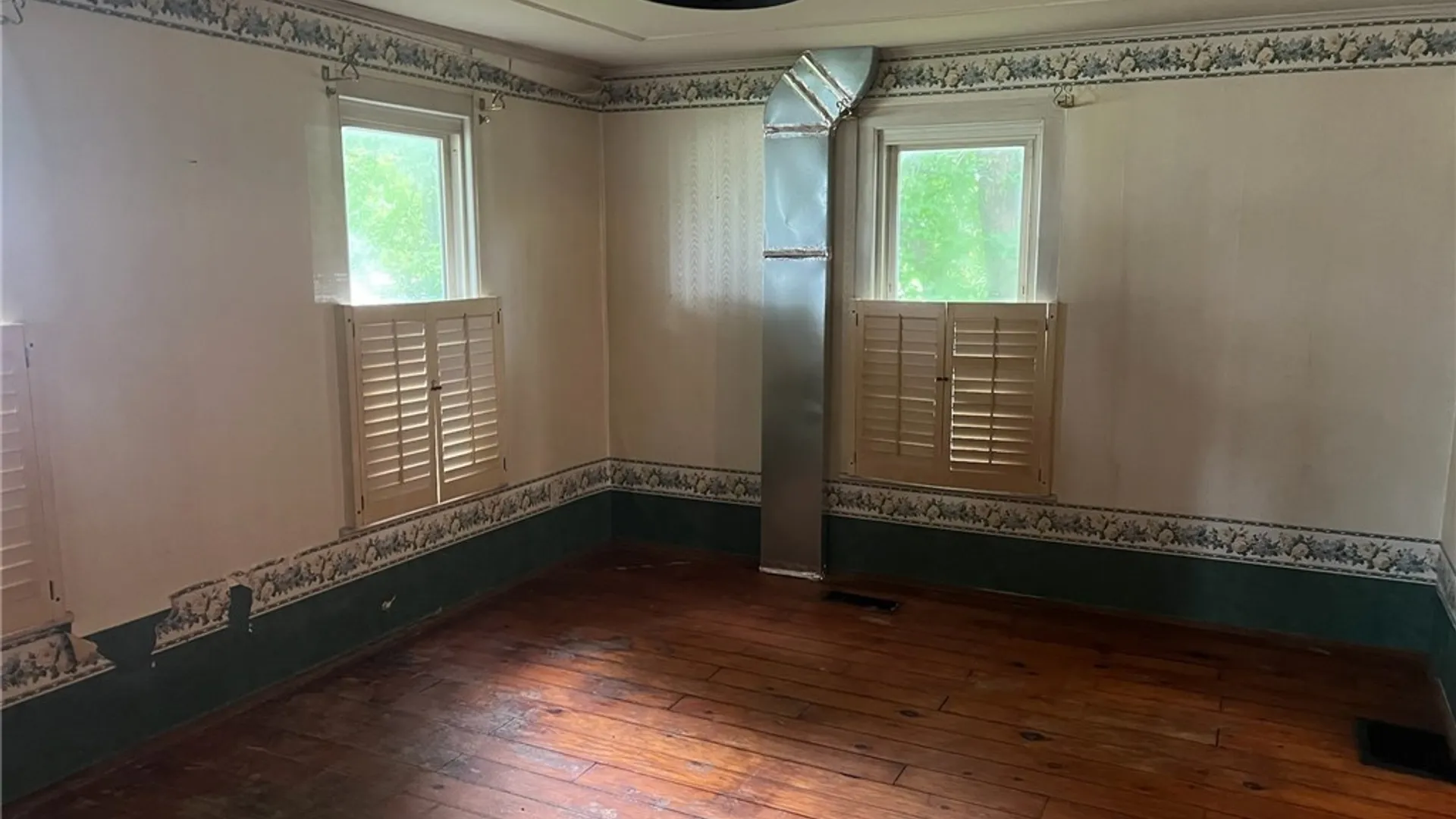 Property at 2347 Genesee Street, York, NY 14533 4
