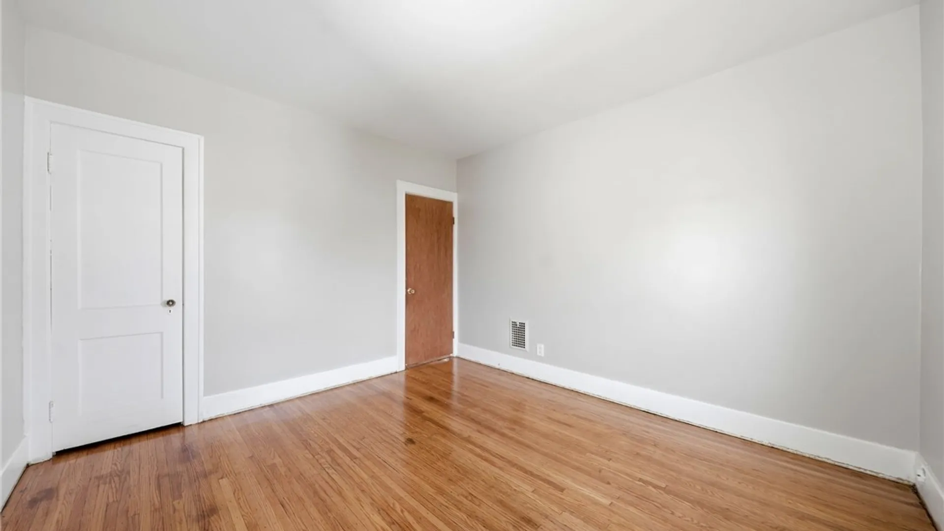 Property at 34 Cunard Road, Buffalo, NY 14216 26