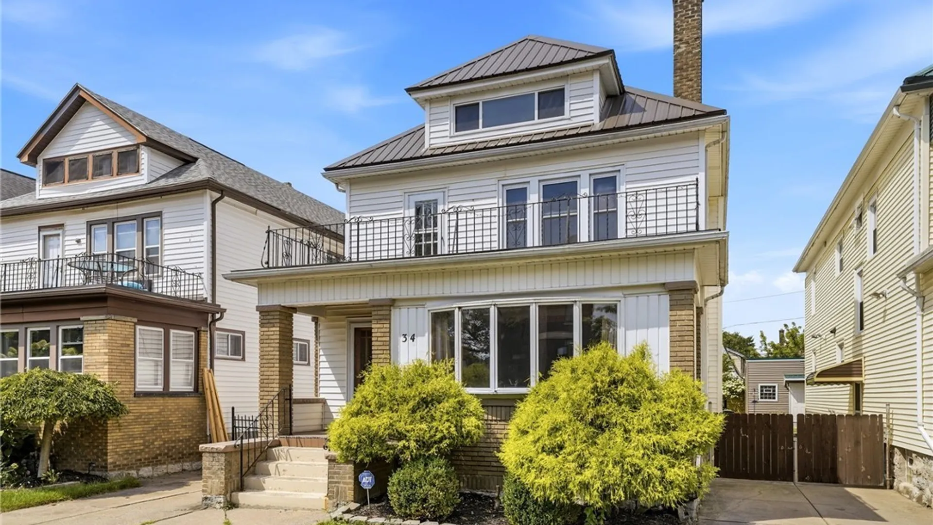Property at 34 Cunard Road, Buffalo, NY 14216 3