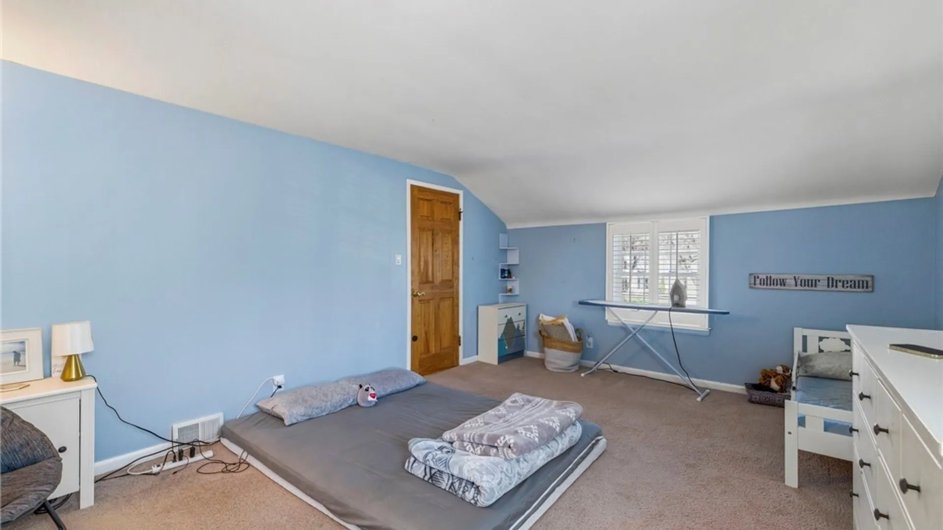 Property at 415 Roycroft Boulevard, Amherst, NY 14226 25
