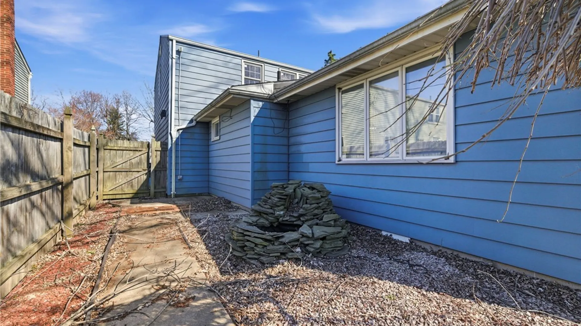 Property at 415 Roycroft Boulevard, Amherst, NY 14226 32
