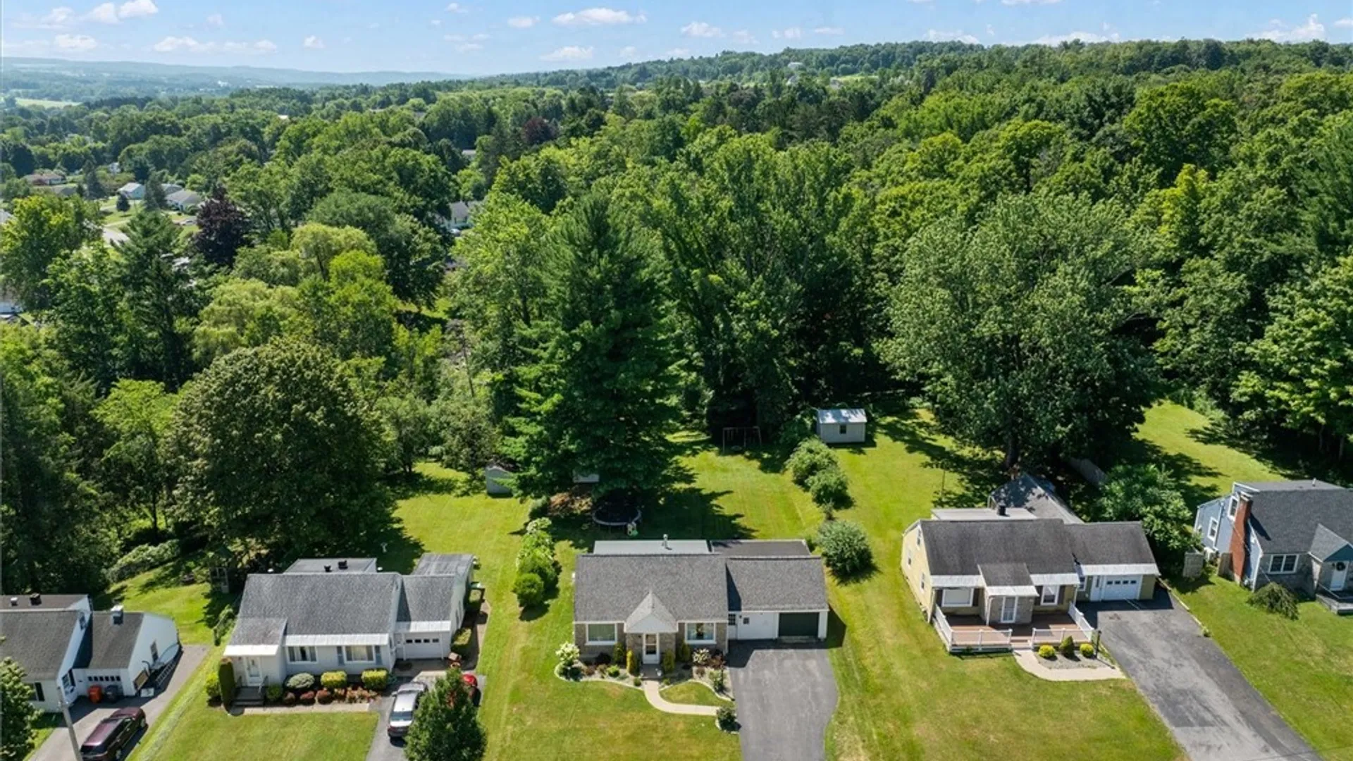 Property at 29 Beechwood Road, New Hartford, NY 13413 7