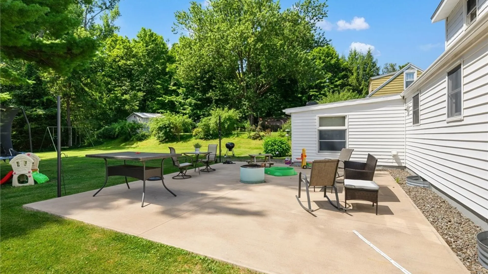 Property at 29 Beechwood Road, New Hartford, NY 13413 8