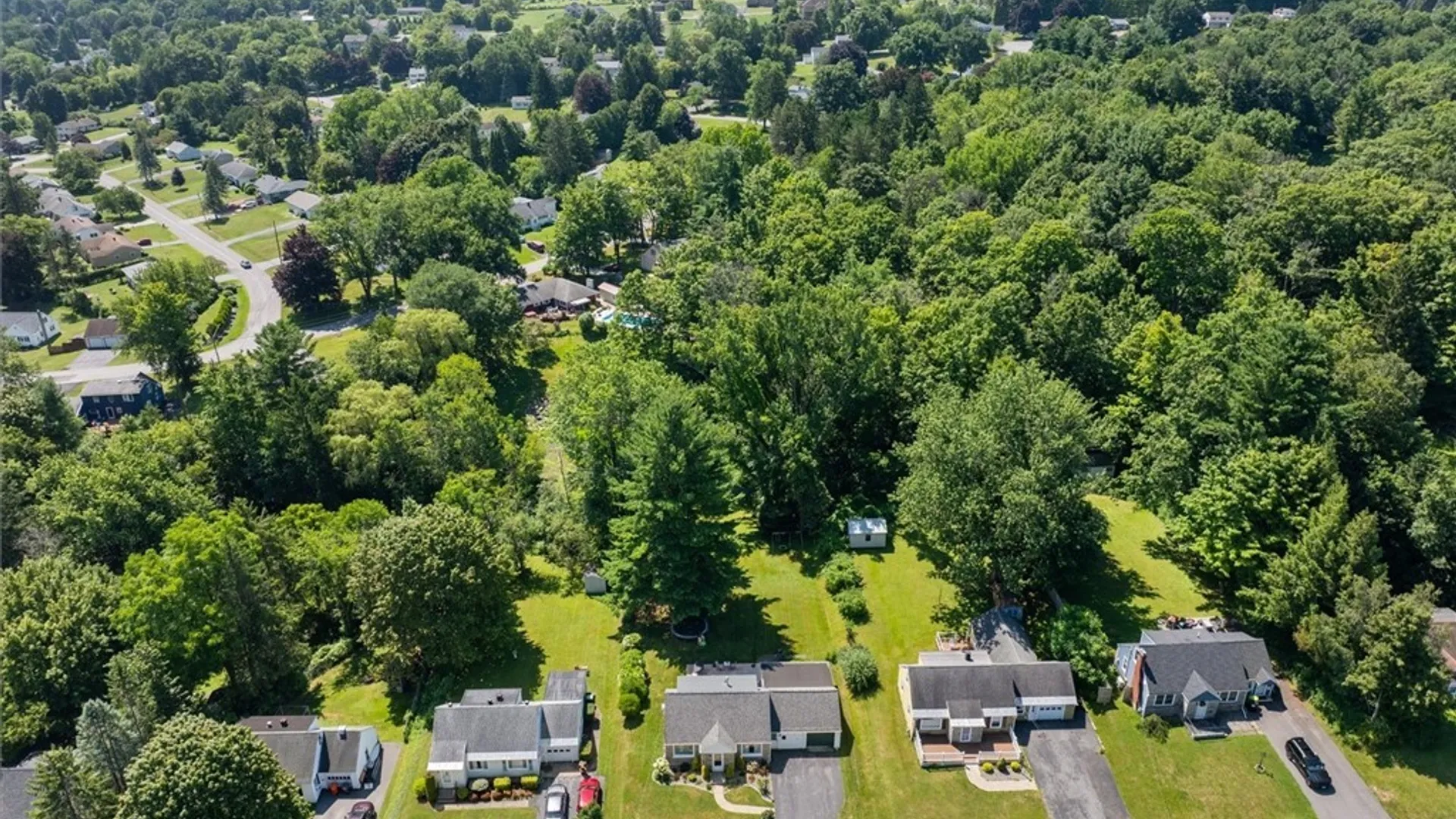 Property at 29 Beechwood Road, New Hartford, NY 13413 42