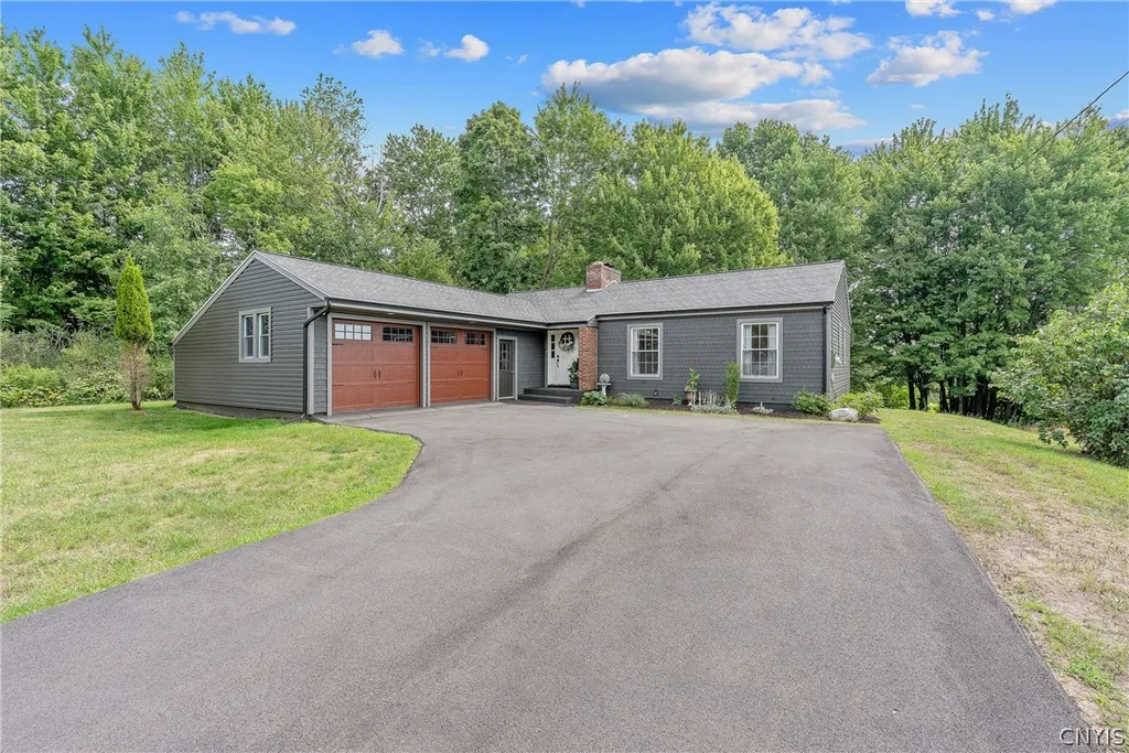 Property at 24 Gilmour Drive, West Monroe, NY 13036