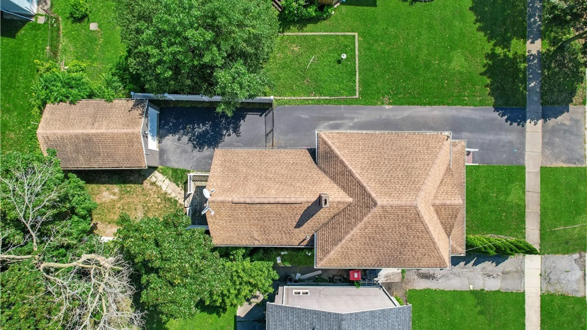 Property at 23 W Drullard Avenue, Lancaster, NY 14086 4