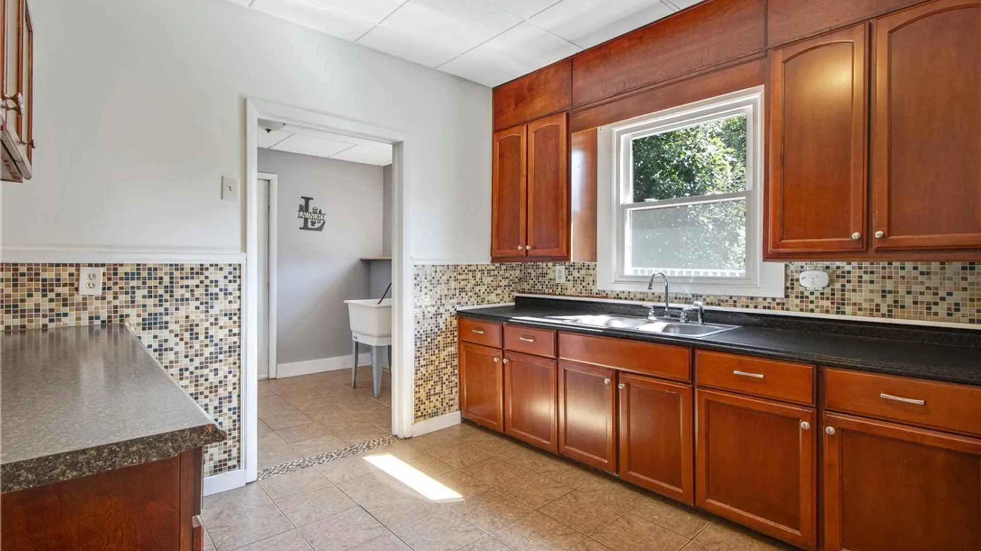 Property at 23 W Drullard Avenue, Lancaster, NY 14086 15