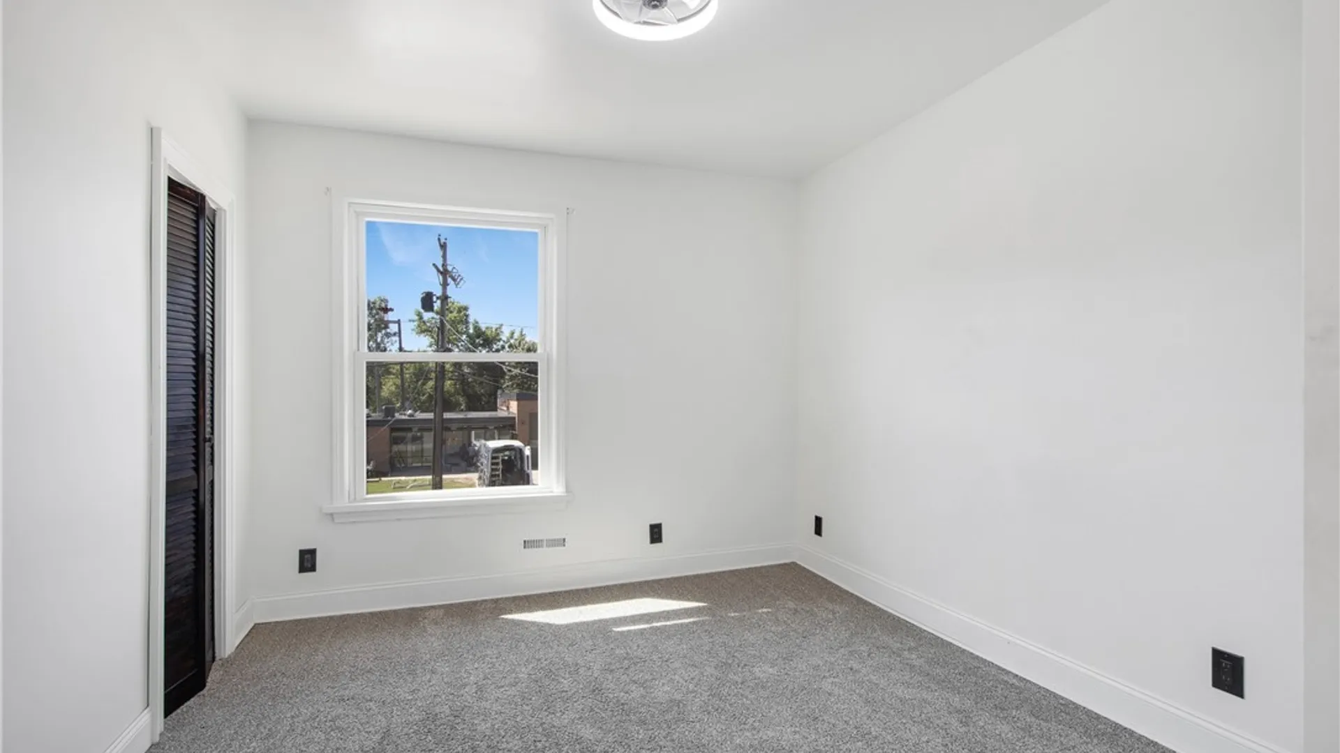 Property at 23 W Drullard Avenue, Lancaster, NY 14086 21