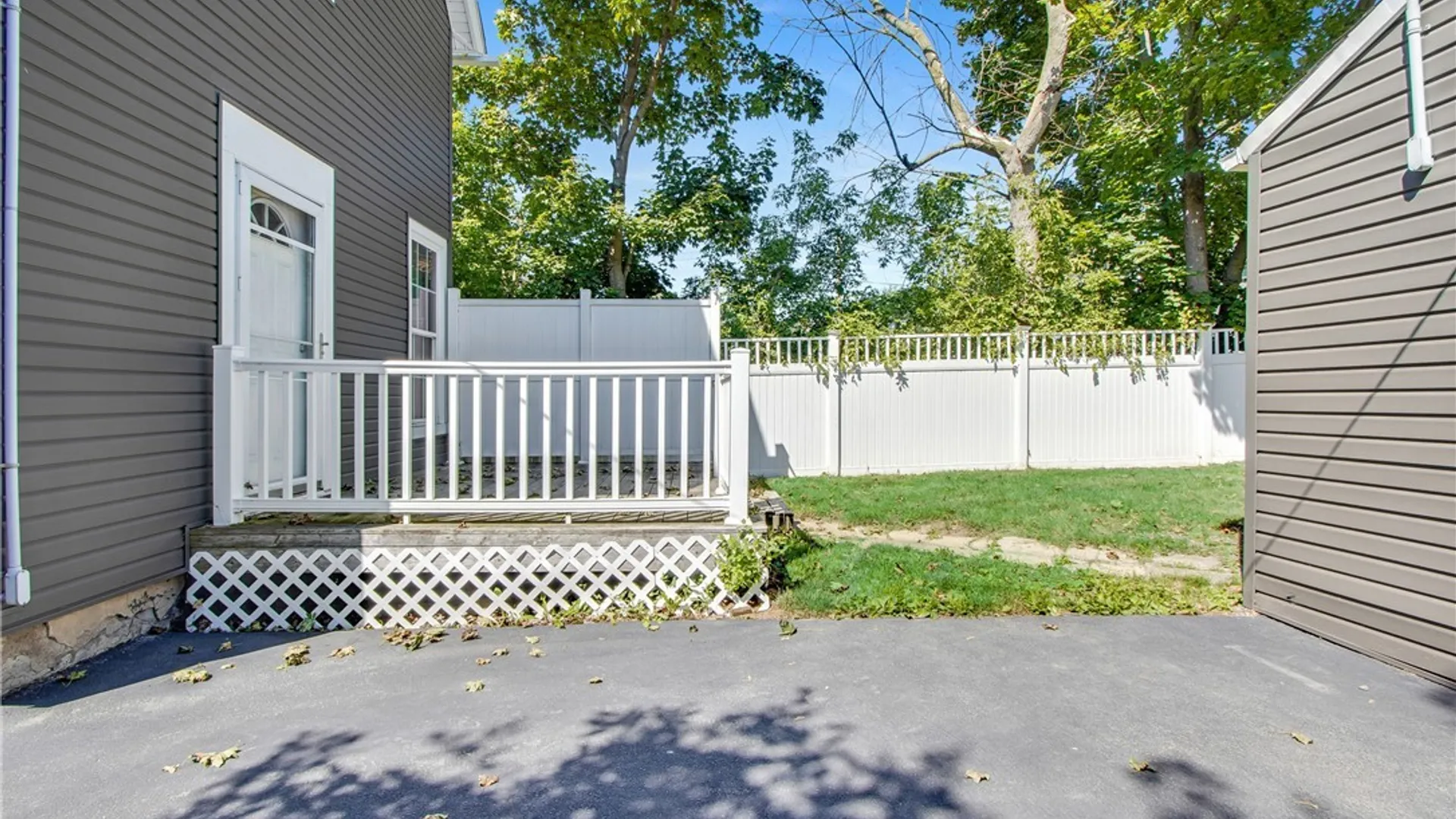 Property at 23 W Drullard Avenue, Lancaster, NY 14086 29