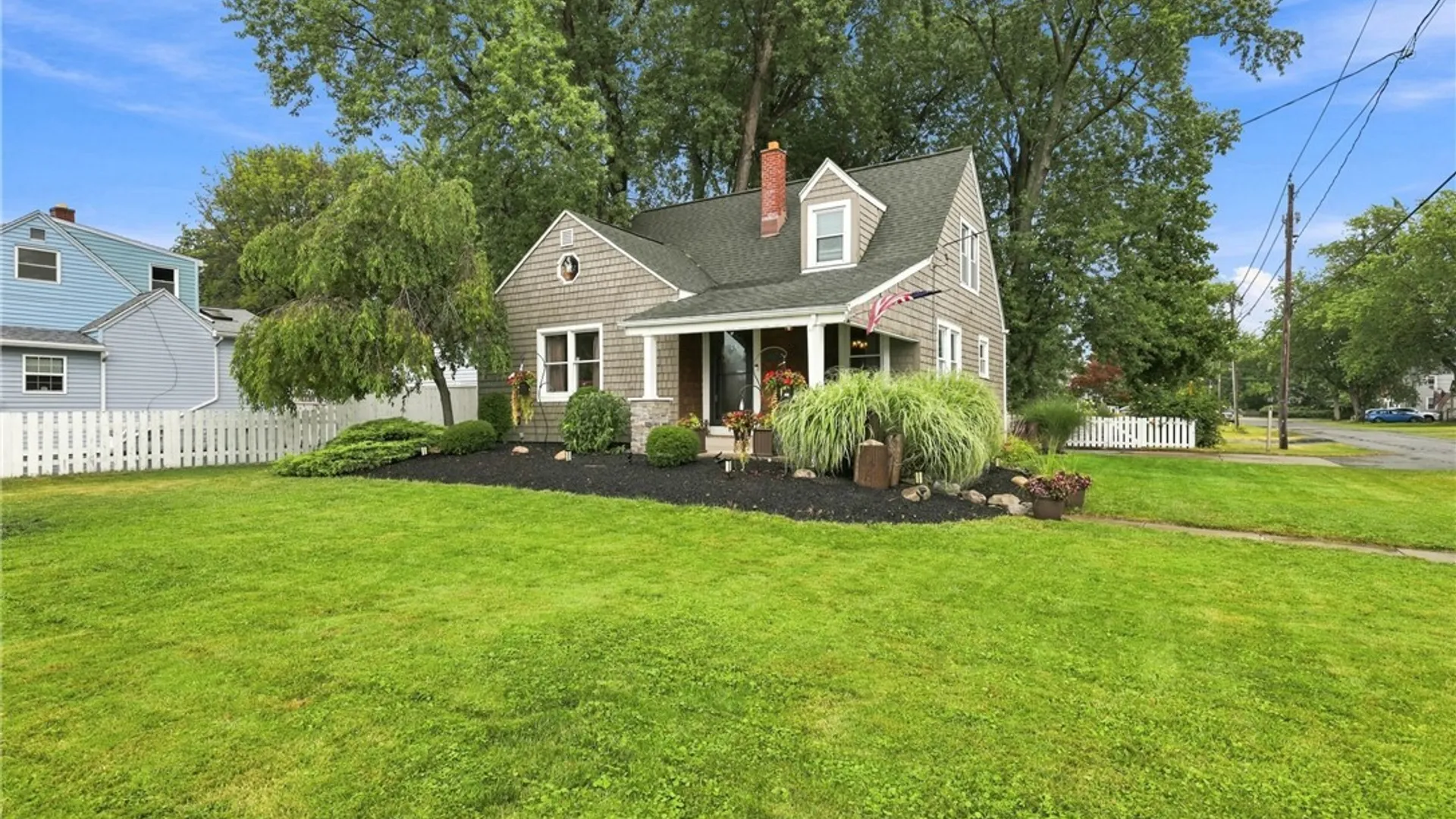 Property at 4423 Stratford, Hamburg, NY 14075 3