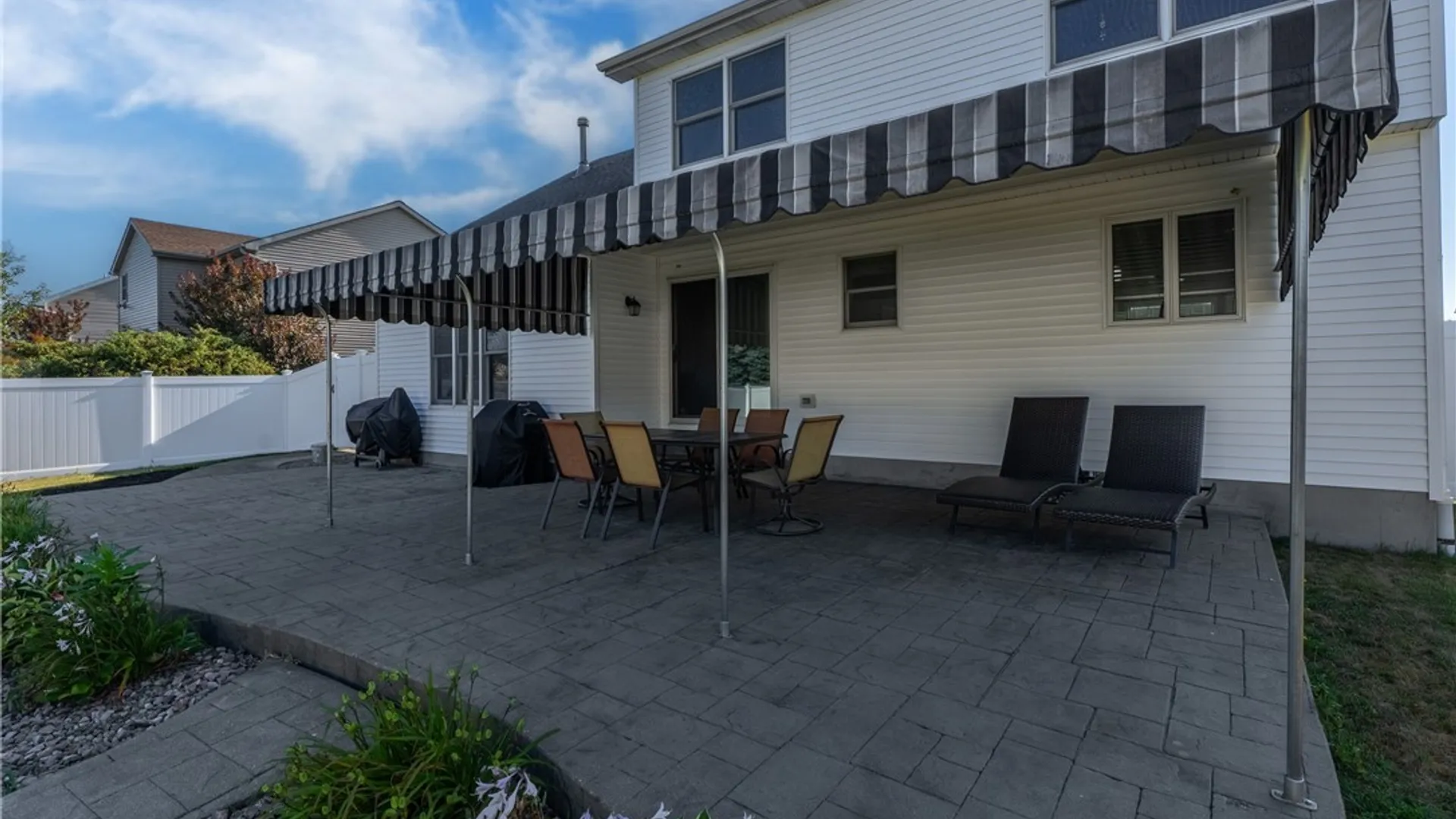Property at 220 Nathans Trail, Lancaster, NY 14086 6